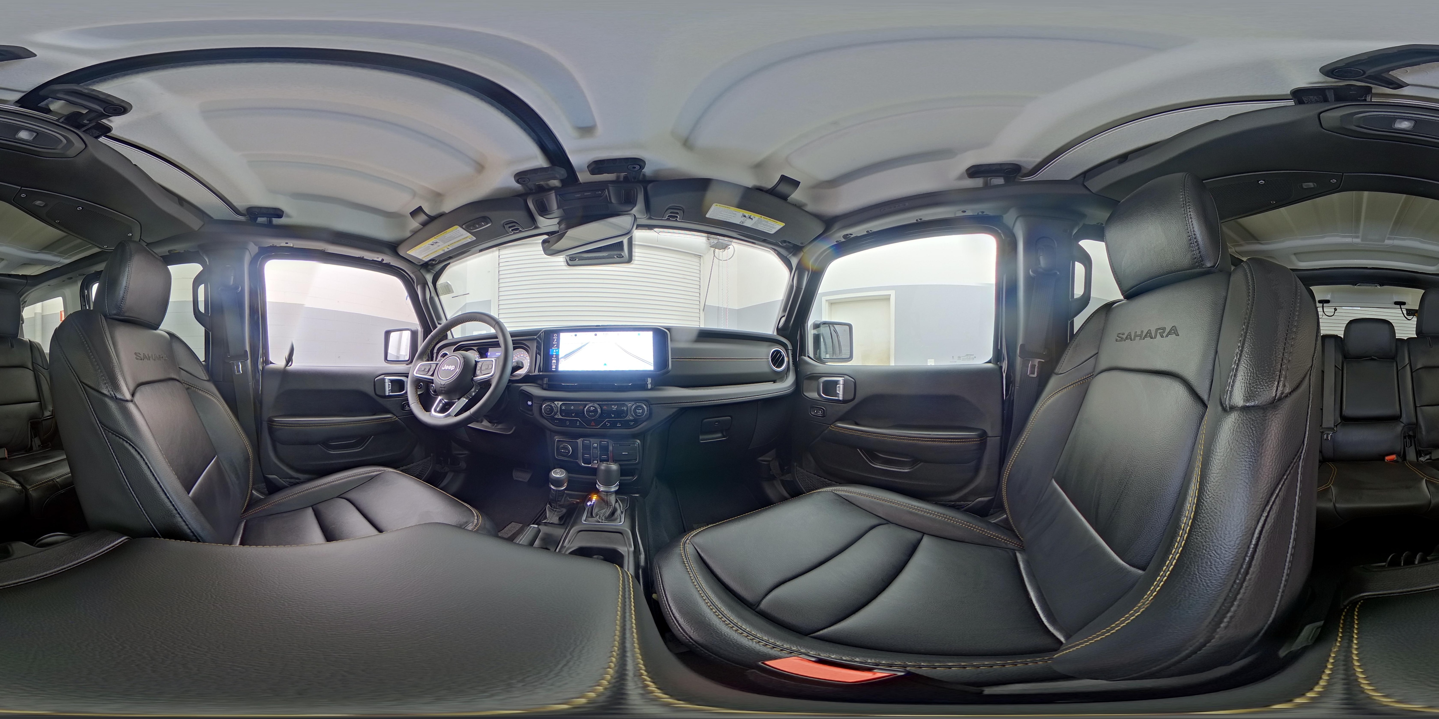 2024 Jeep Wrangler 4-Door Sahara - Photo 25