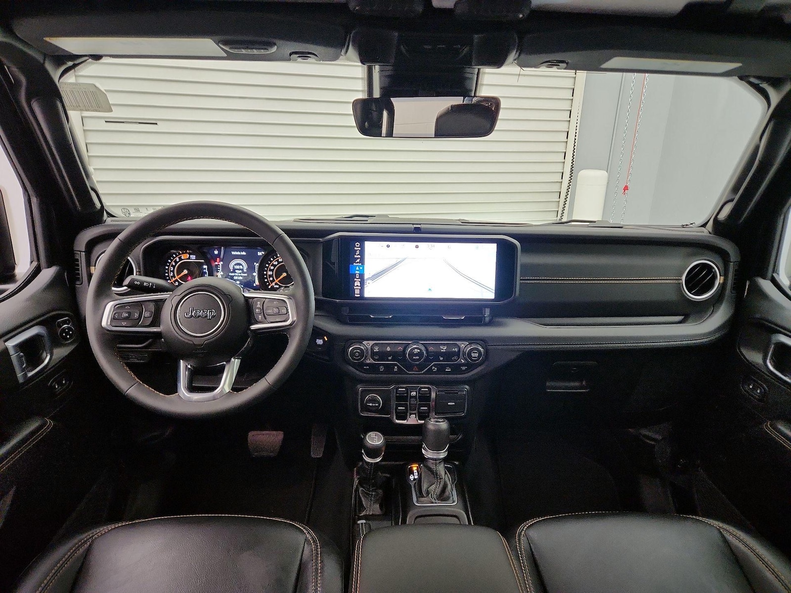 2024 Jeep Wrangler 4-Door Sahara - Photo 10