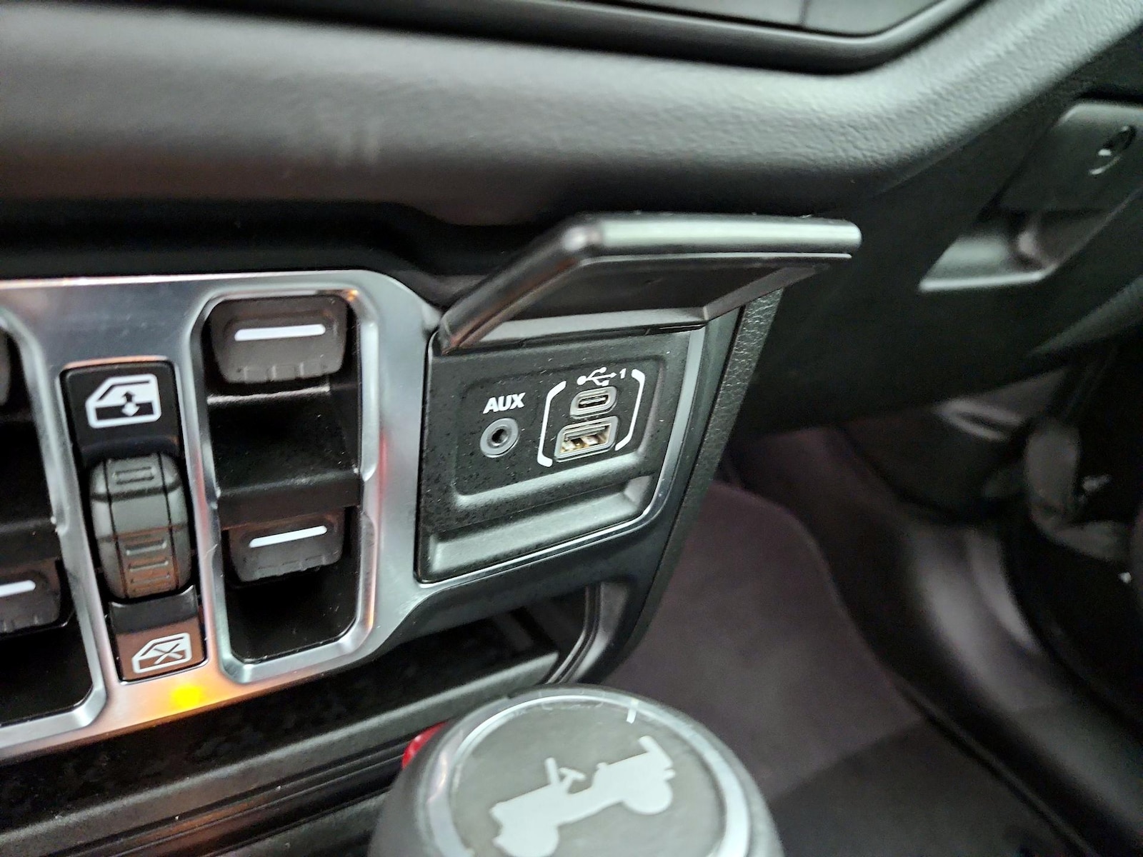 2024 Jeep Wrangler 4-Door Sahara - Photo 20