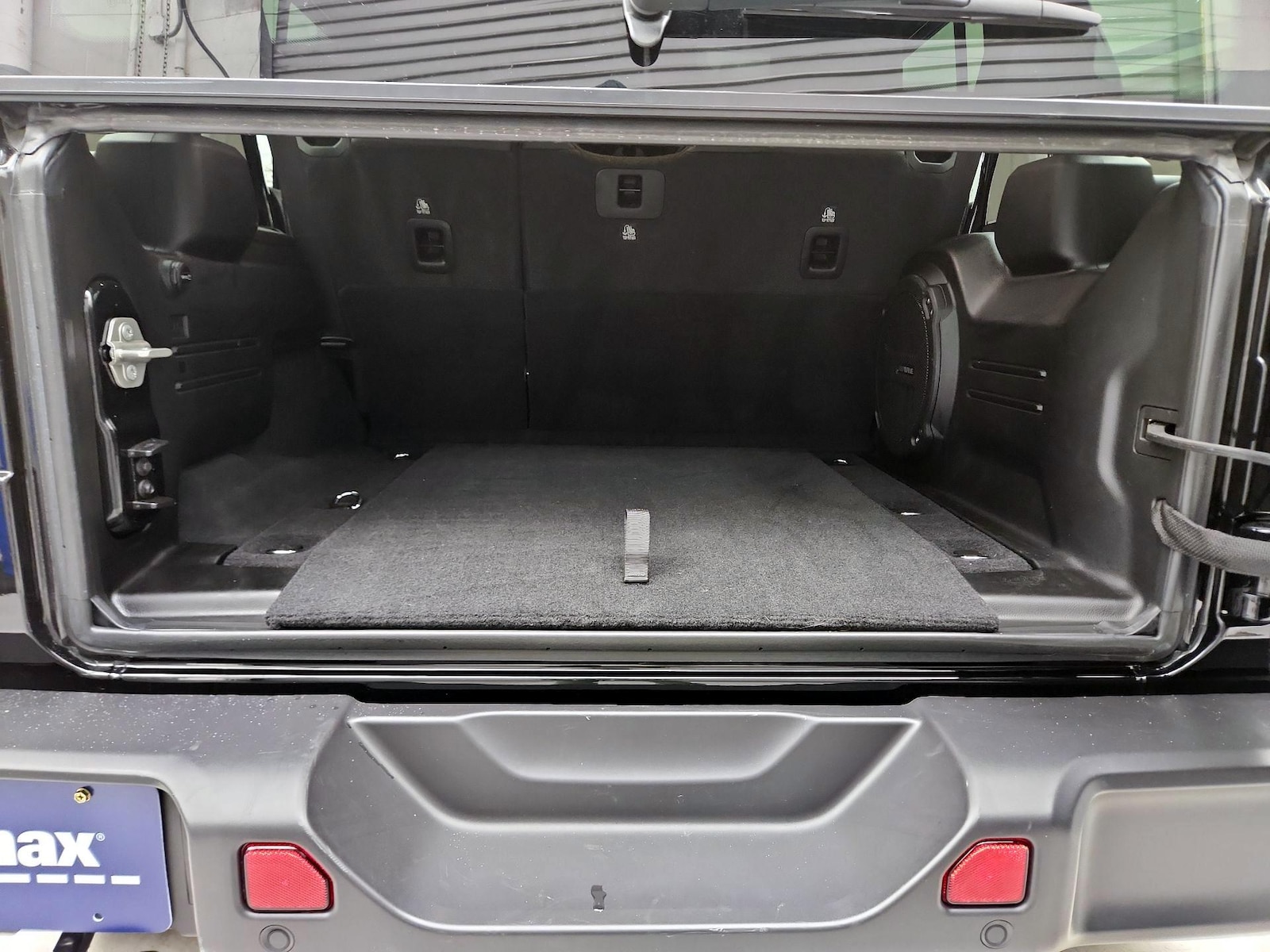 2024 Jeep Wrangler 4-Door Sahara - Photo 22