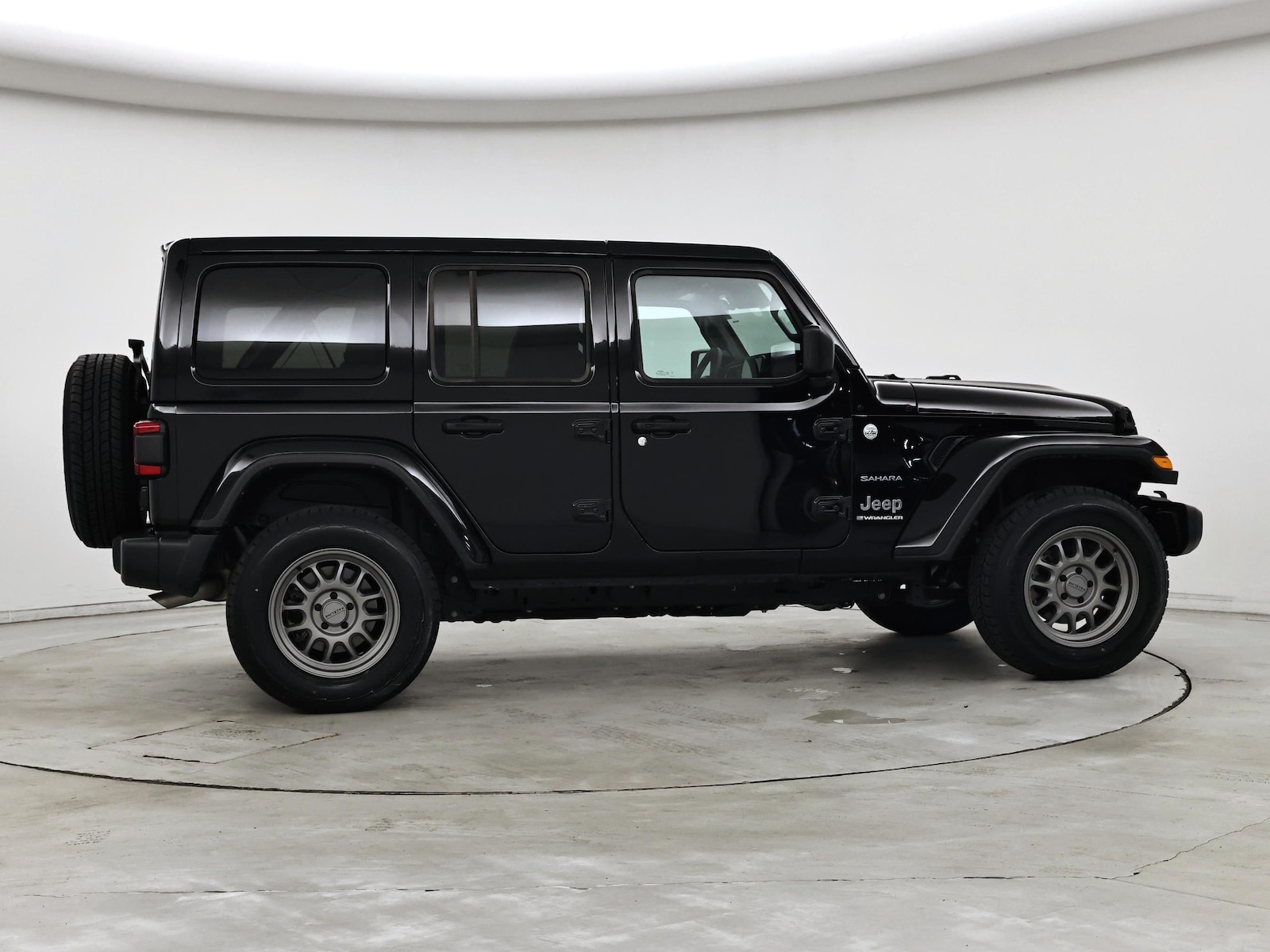 2024 Jeep Wrangler 4-Door Sahara - Photo 8