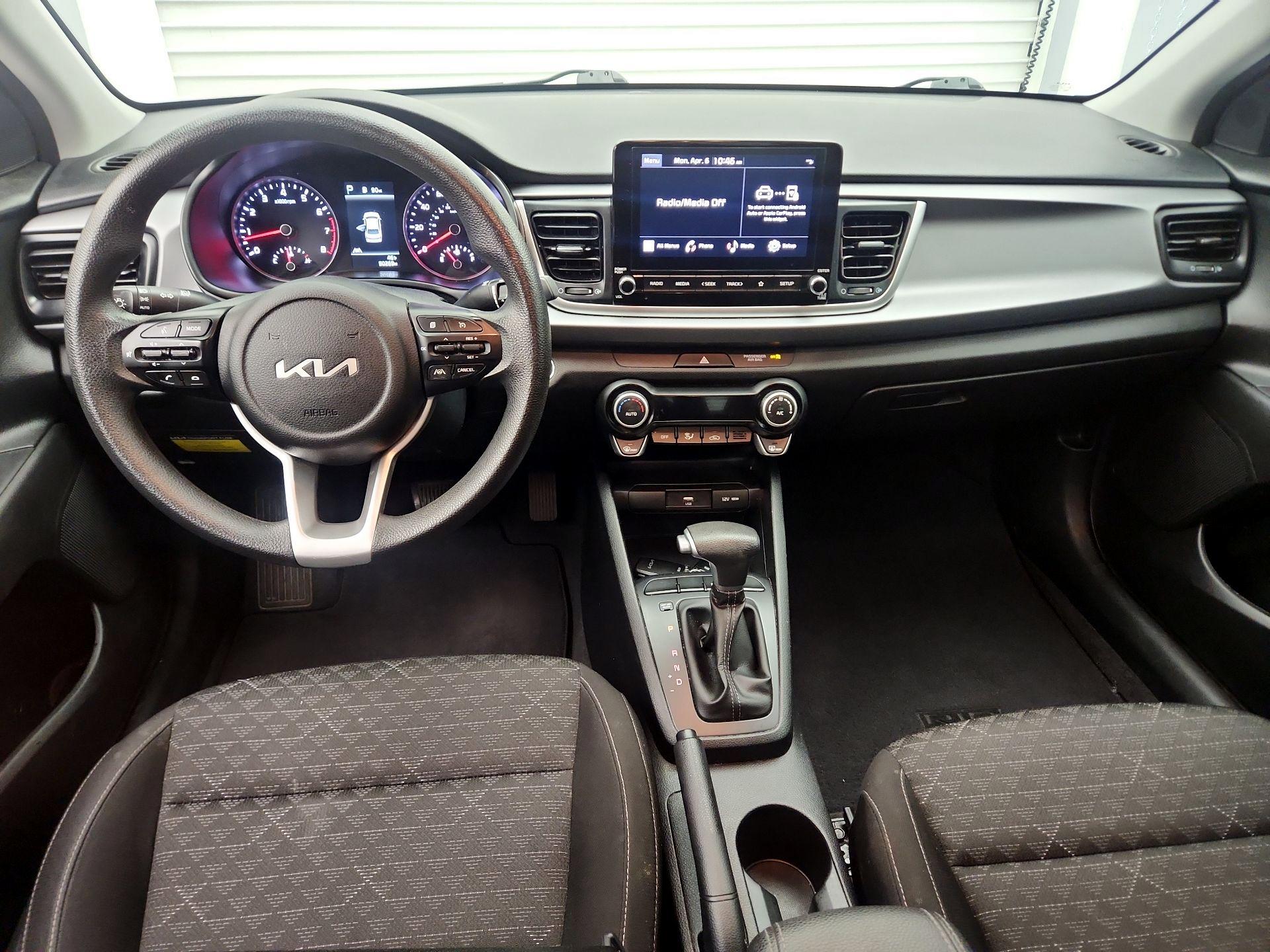 Thumbnail: 2023 Kia Rio - 9