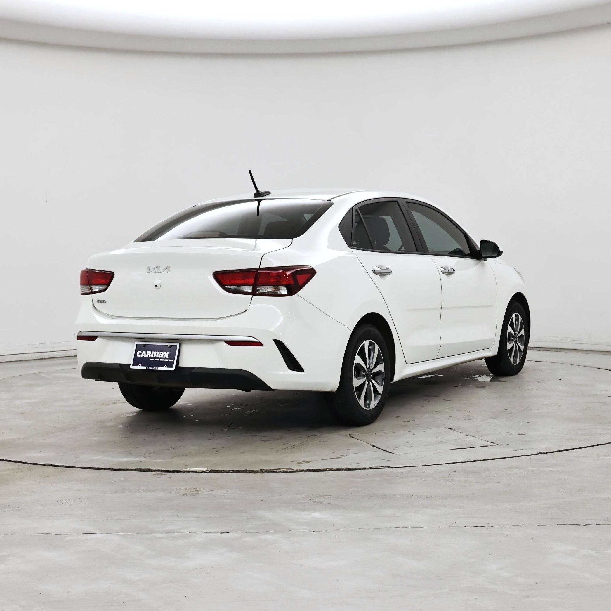 Thumbnail: 2023 Kia Rio - 8