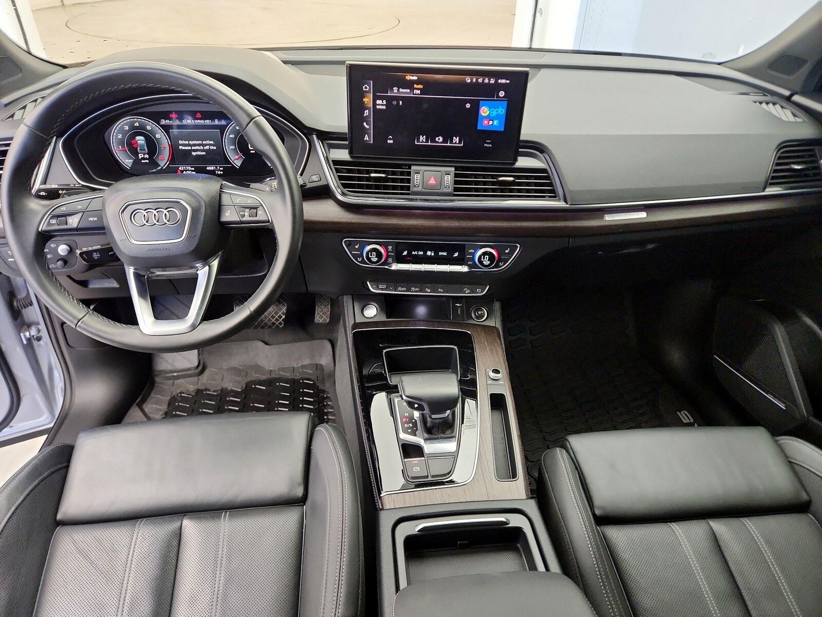 Apple CarPlay® & Android Auto™