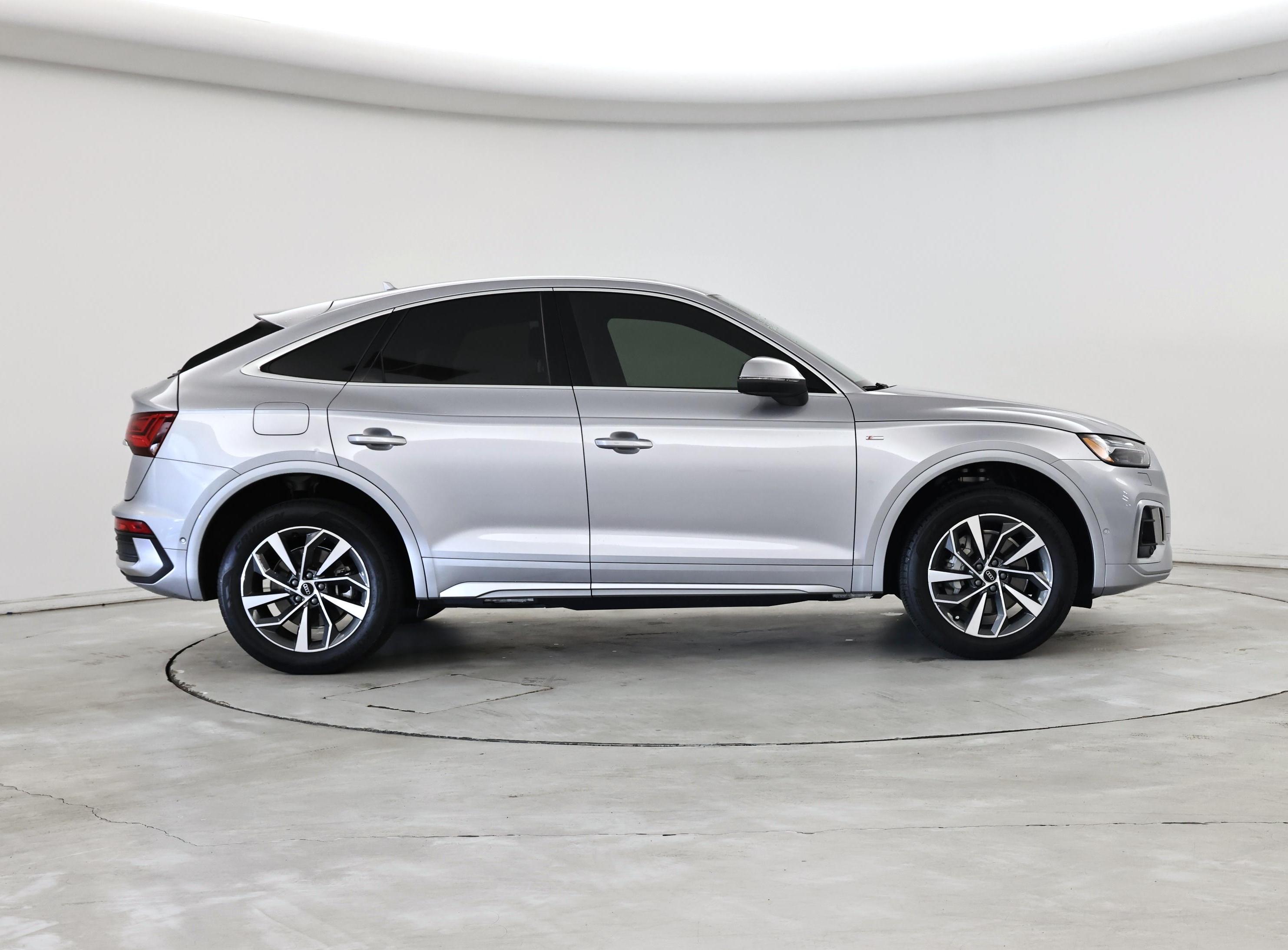 Thumbnail: 2022 Audi Q5 - 7