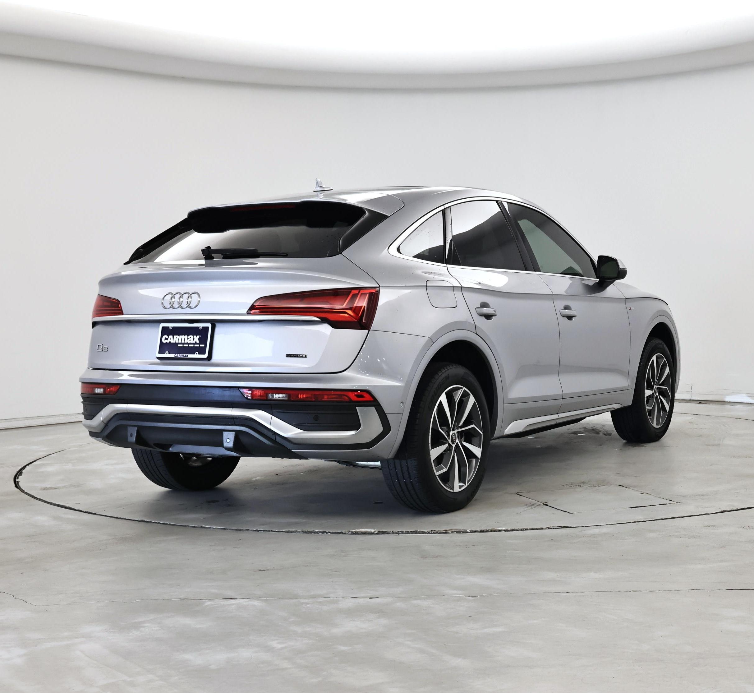 Thumbnail: 2022 Audi Q5 - 8