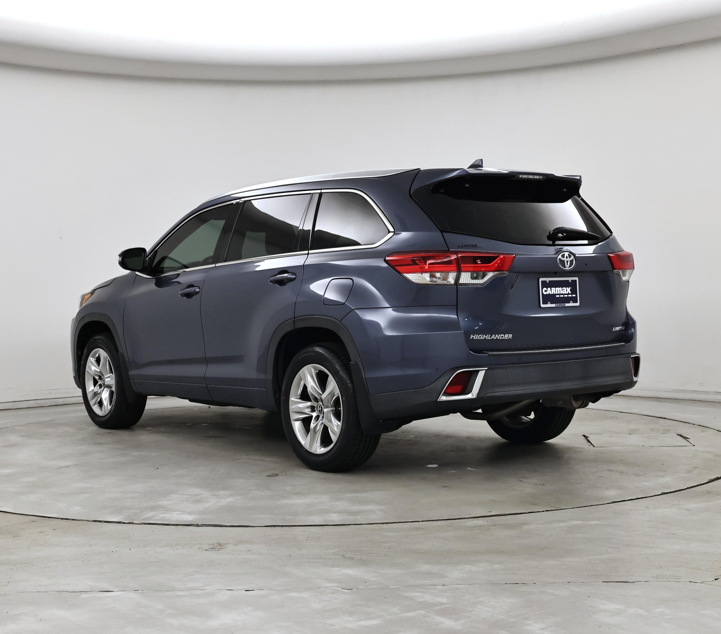 Thumbnail: 2019 Toyota Highlander - 2