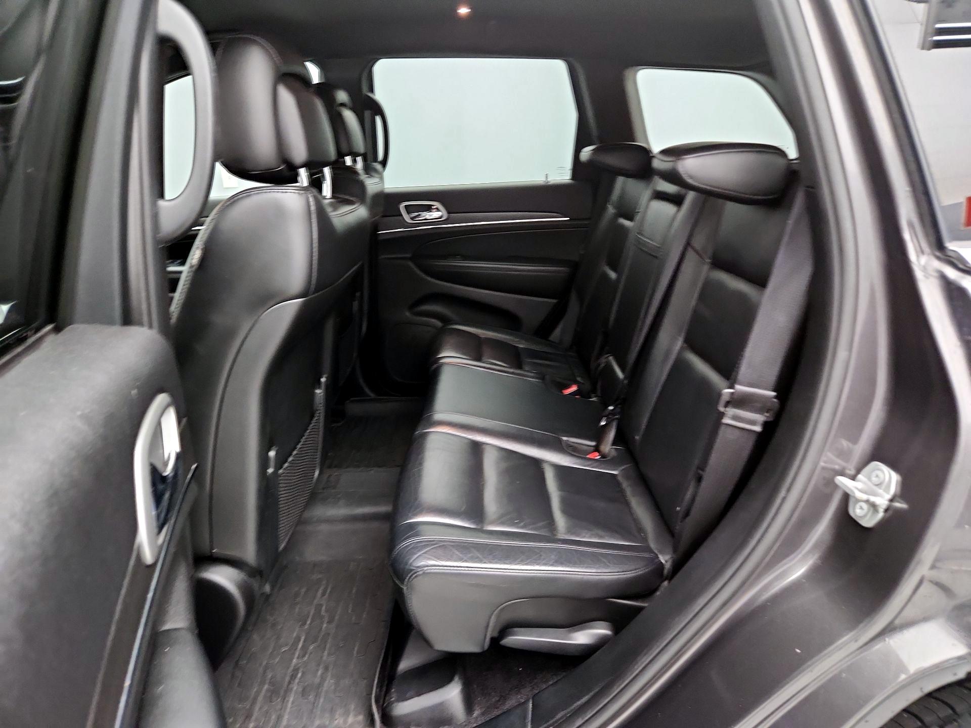 Thumbnail: 2018 Jeep Grand Cherokee - 19
