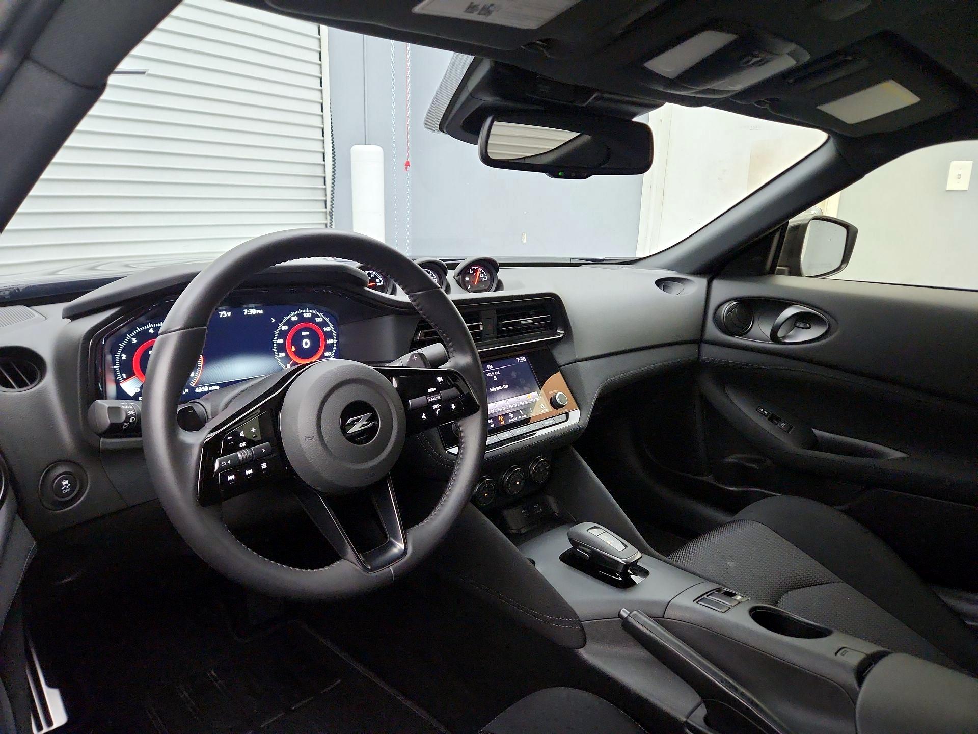 Thumbnail: 2025 Nissan Z - 9