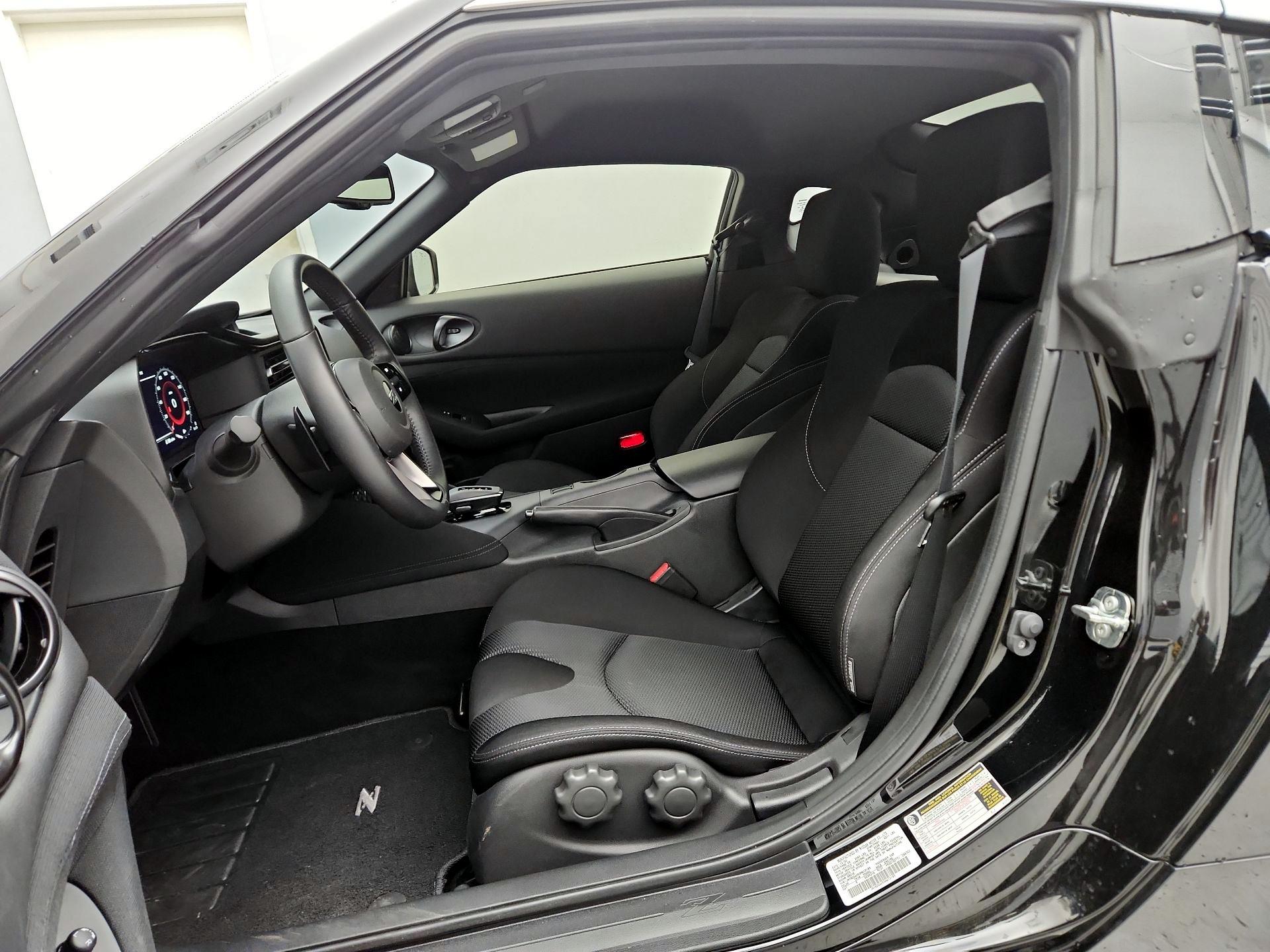 Thumbnail: 2025 Nissan Z - 11