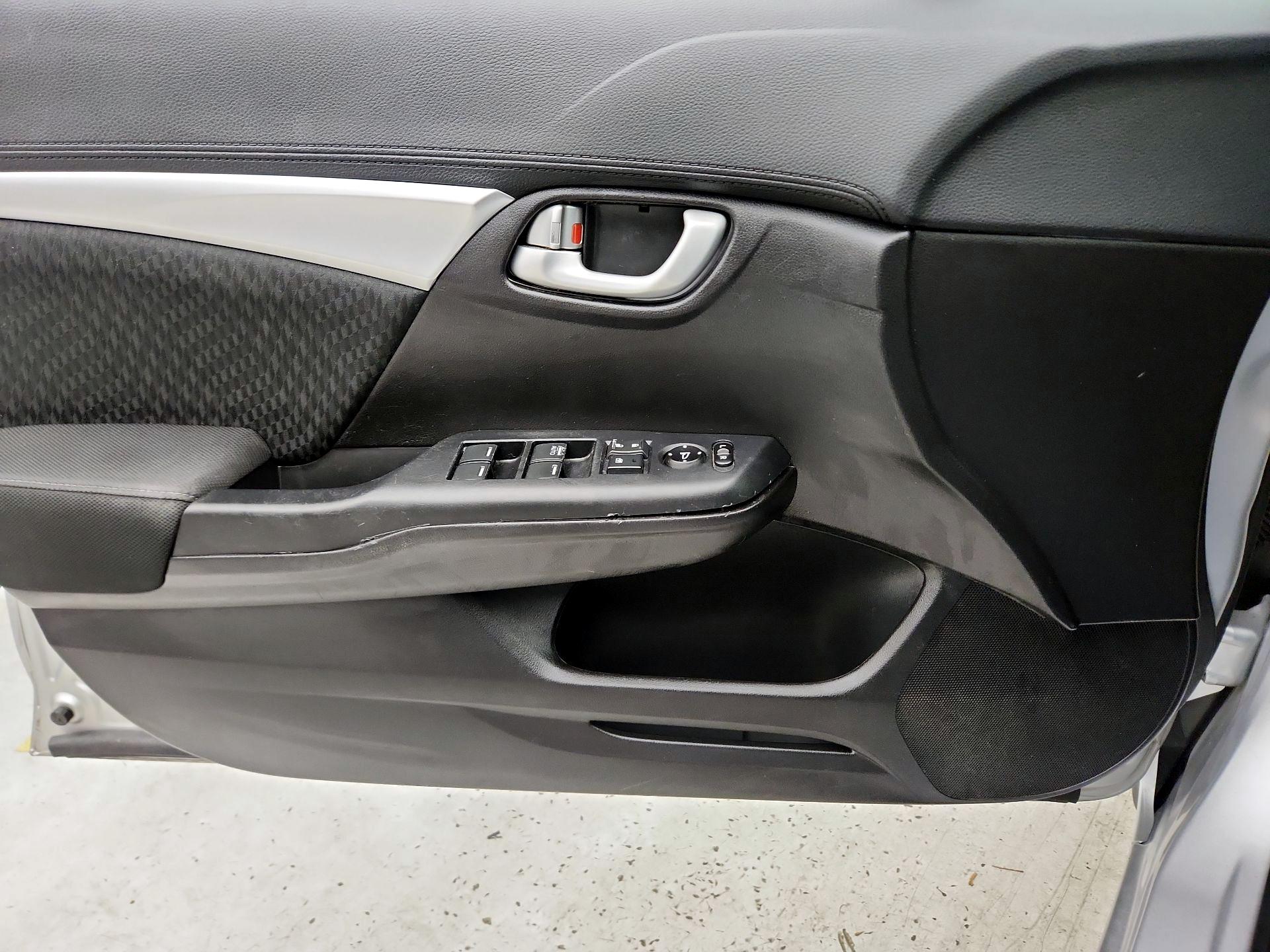 Thumbnail: 2015 Honda Civic - 12