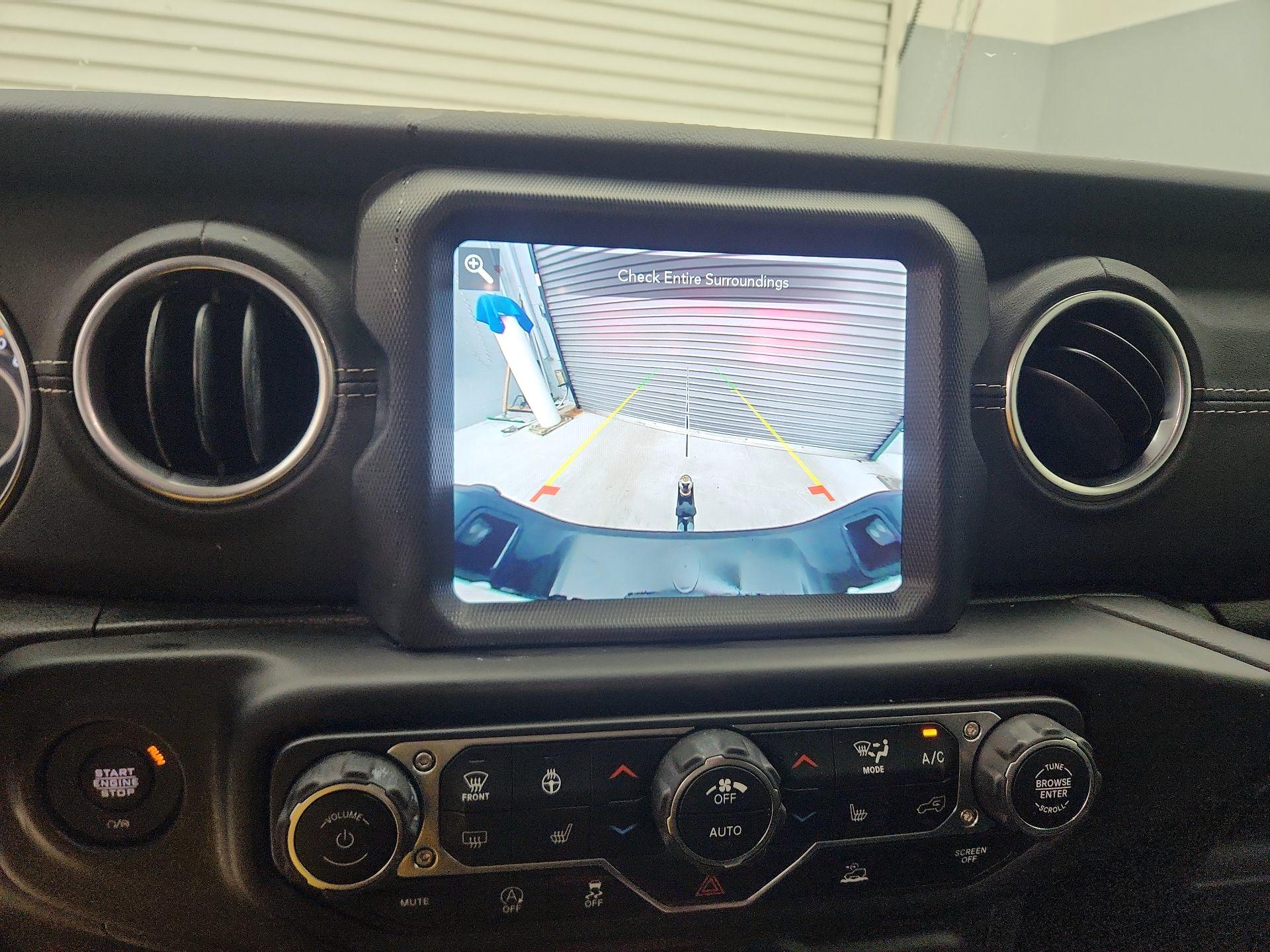 Thumbnail: 2021 Jeep Gladiator - 14