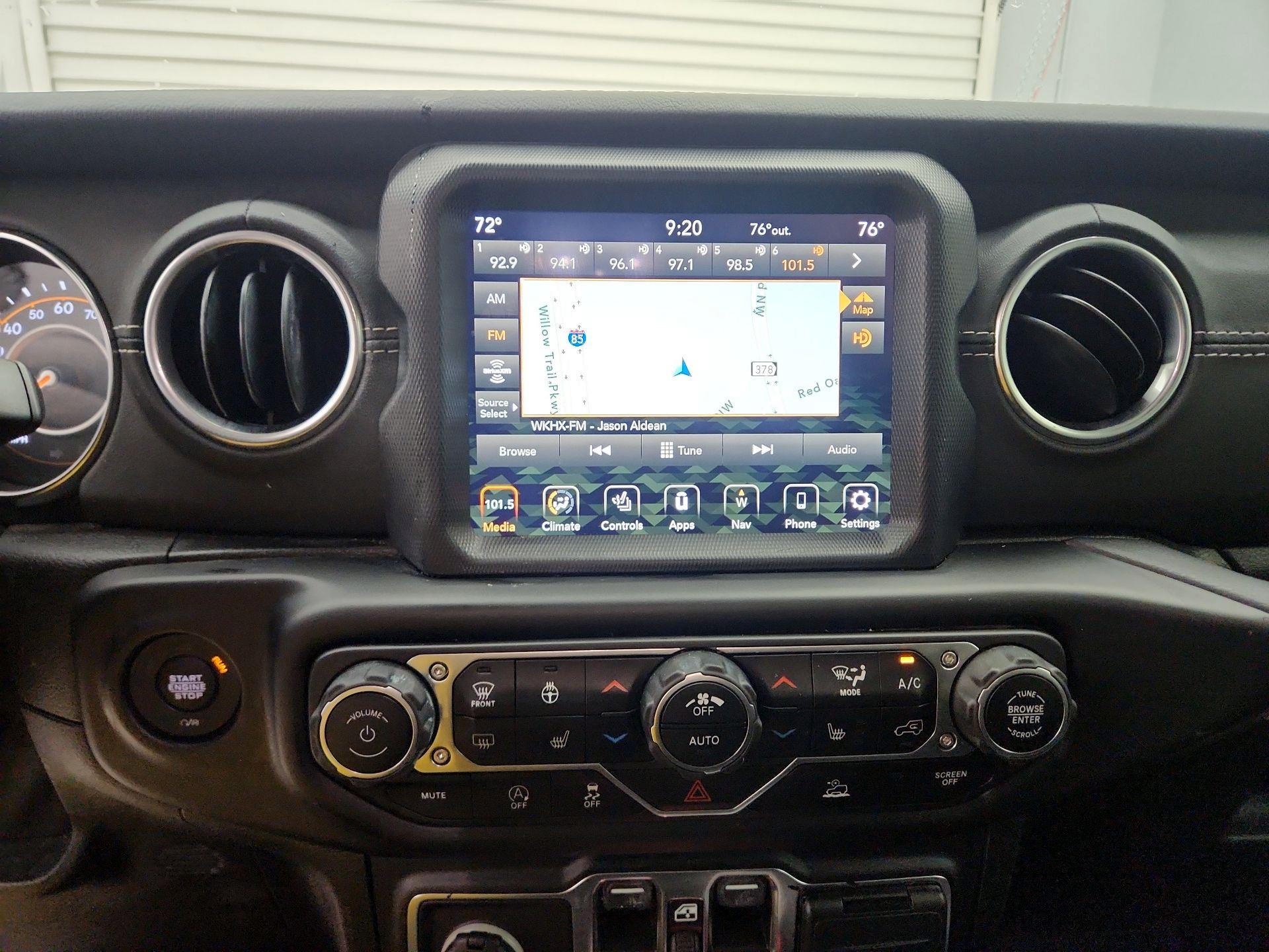 Thumbnail: 2021 Jeep Gladiator - 15