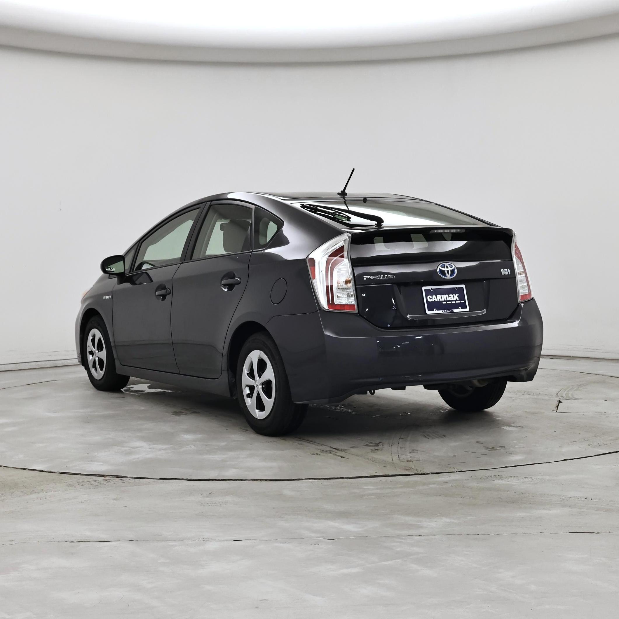 Thumbnail: 2015 Toyota Prius - 2