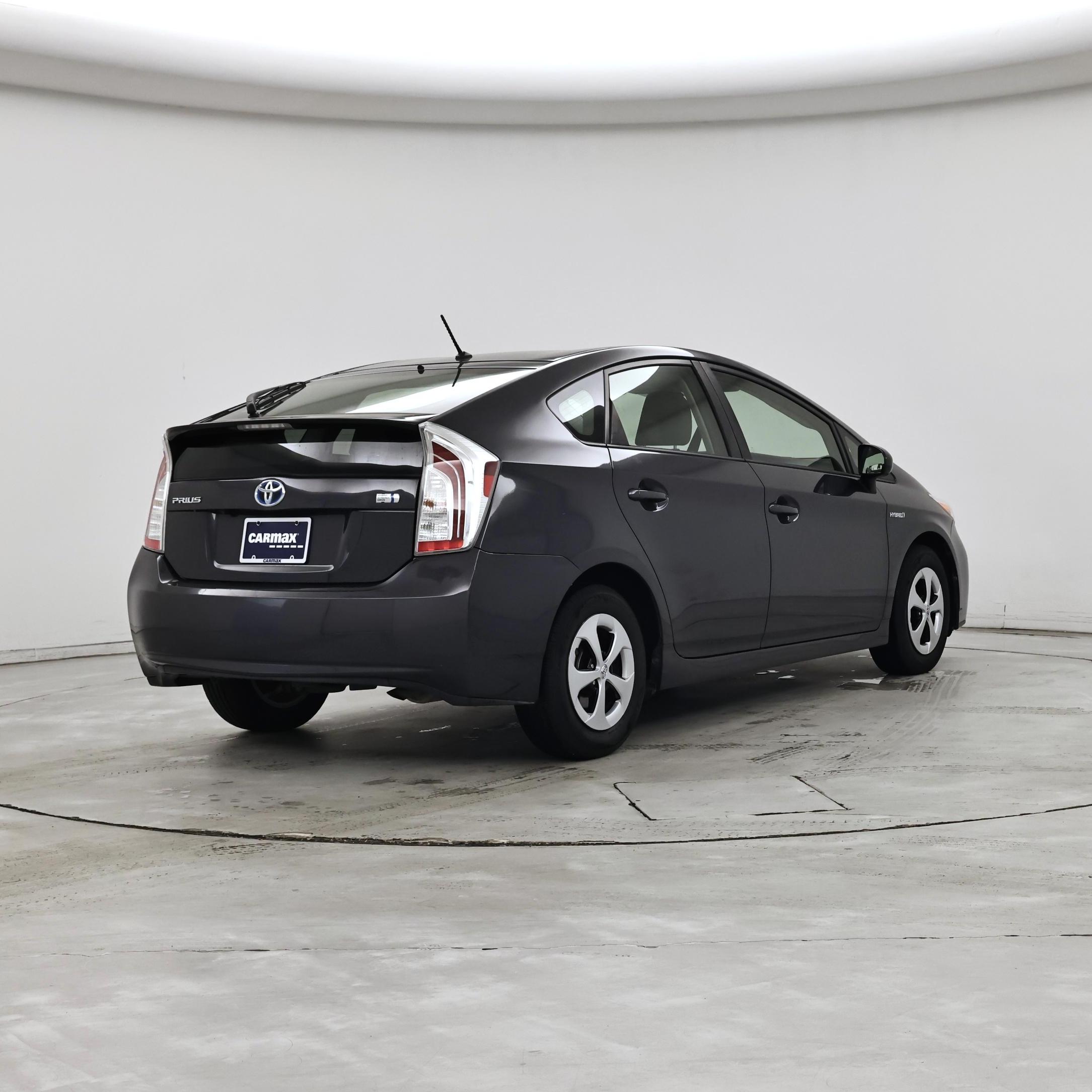 Thumbnail: 2015 Toyota Prius - 8