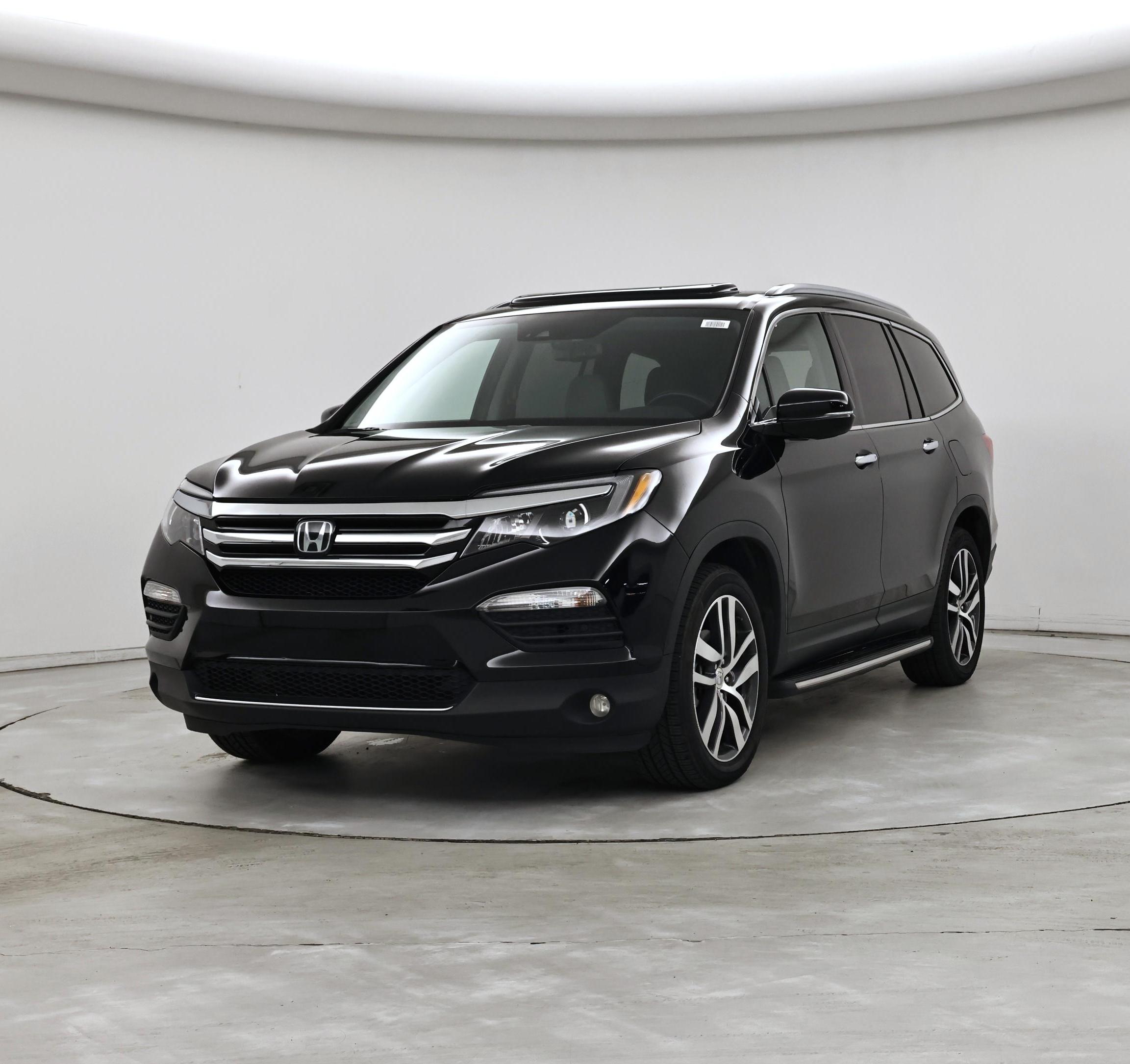 Thumbnail: 2017 Honda Pilot - 4