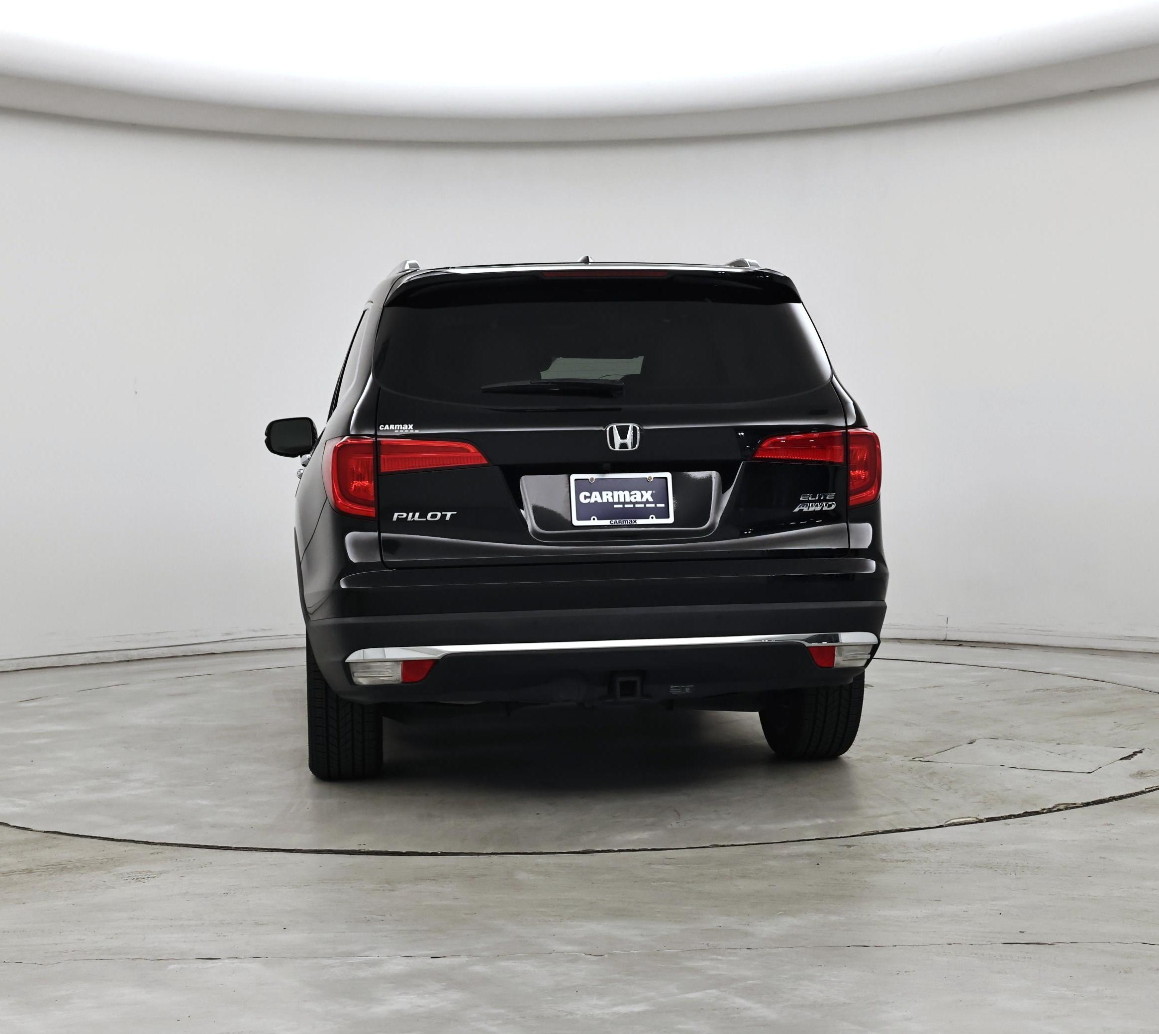 Thumbnail: 2017 Honda Pilot - 6