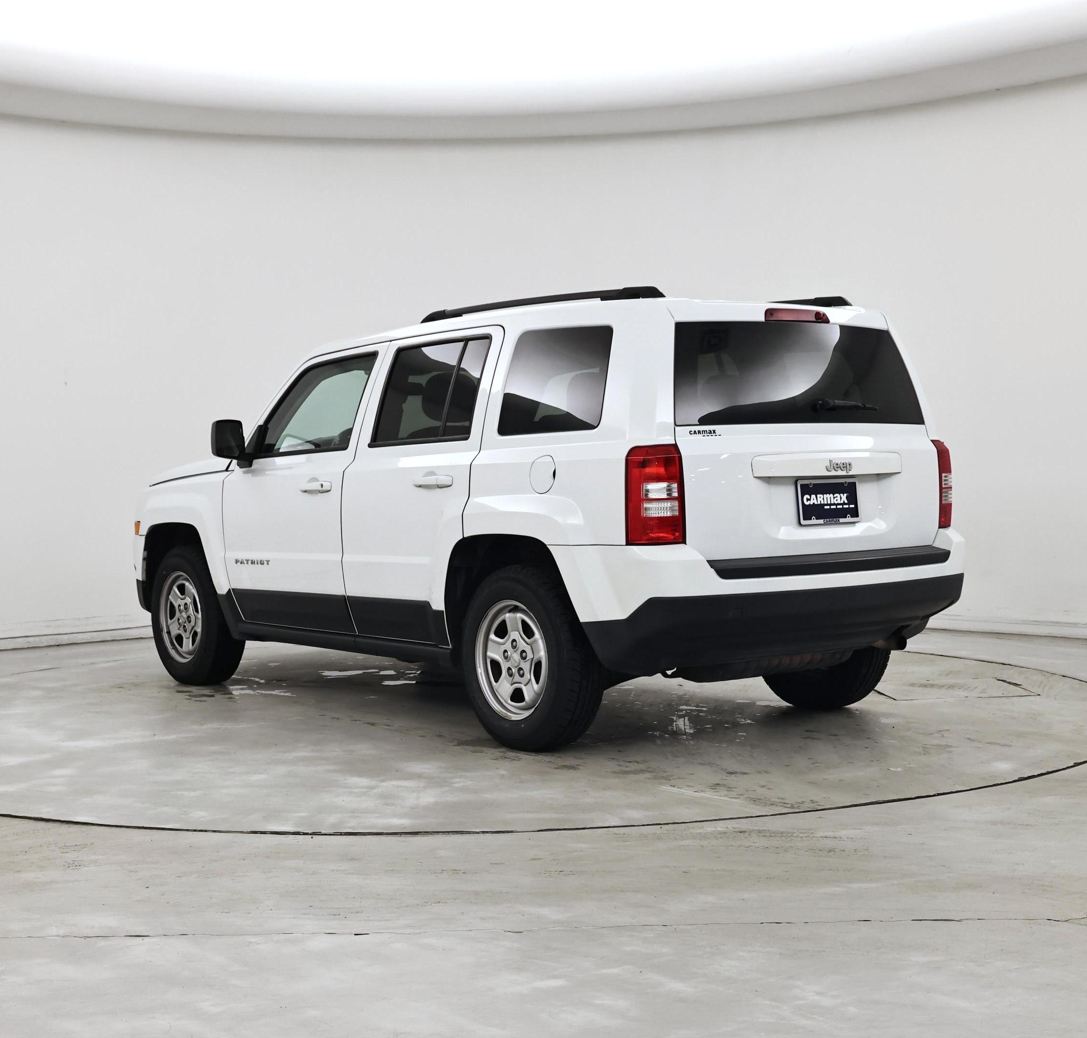 Thumbnail: 2015 Jeep Patriot - 2