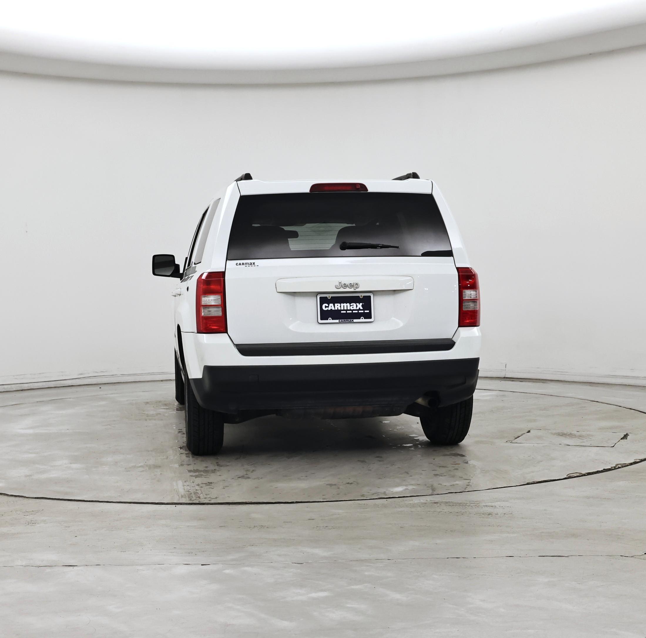 Thumbnail: 2015 Jeep Patriot - 6