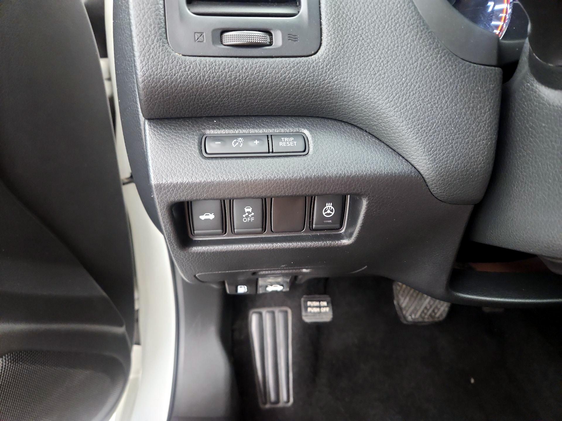 Thumbnail: 2018 Nissan Altima - 13