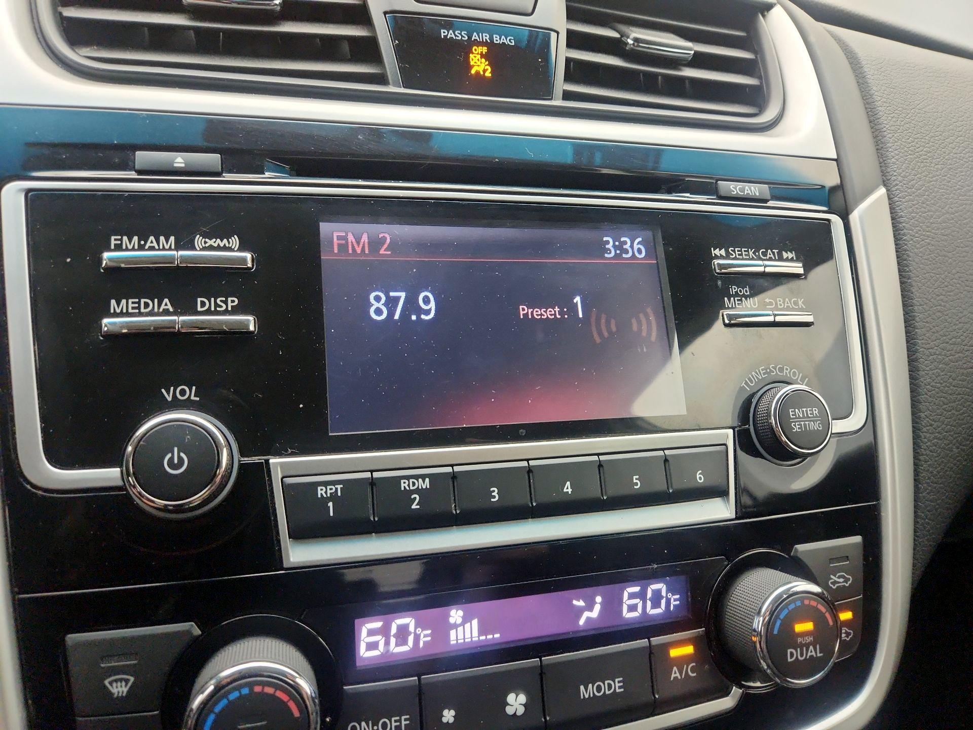 Thumbnail: 2018 Nissan Altima - 15