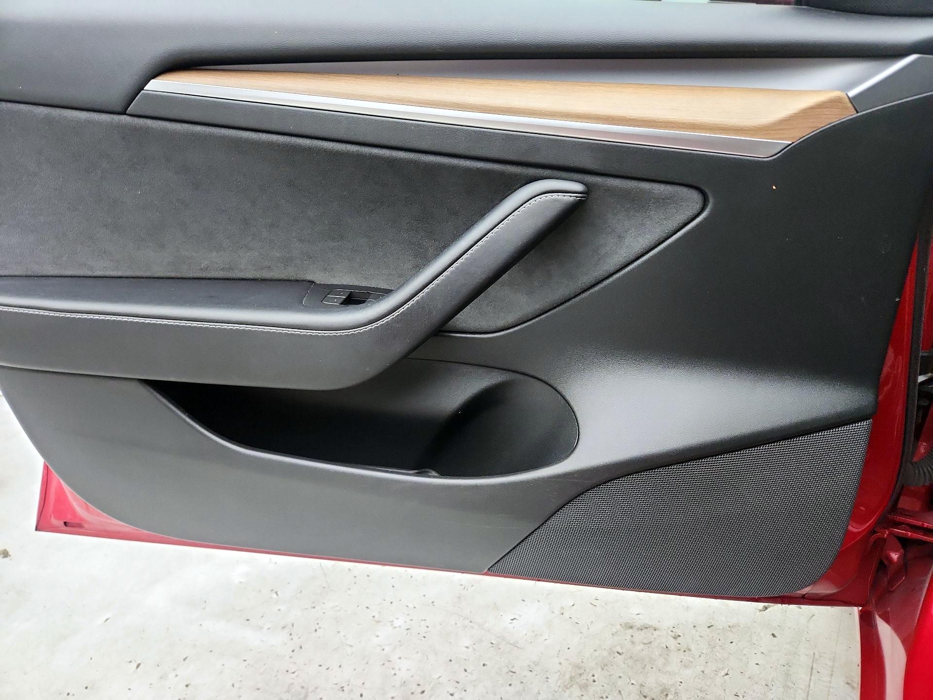 Thumbnail: 2023 Tesla Model 3 - 12