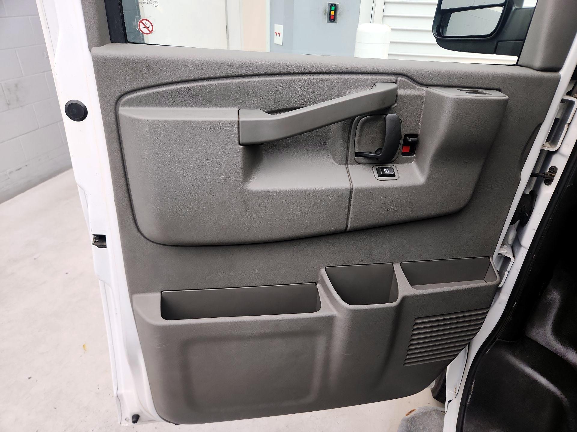 Thumbnail: 2018 GMC Savana - 12