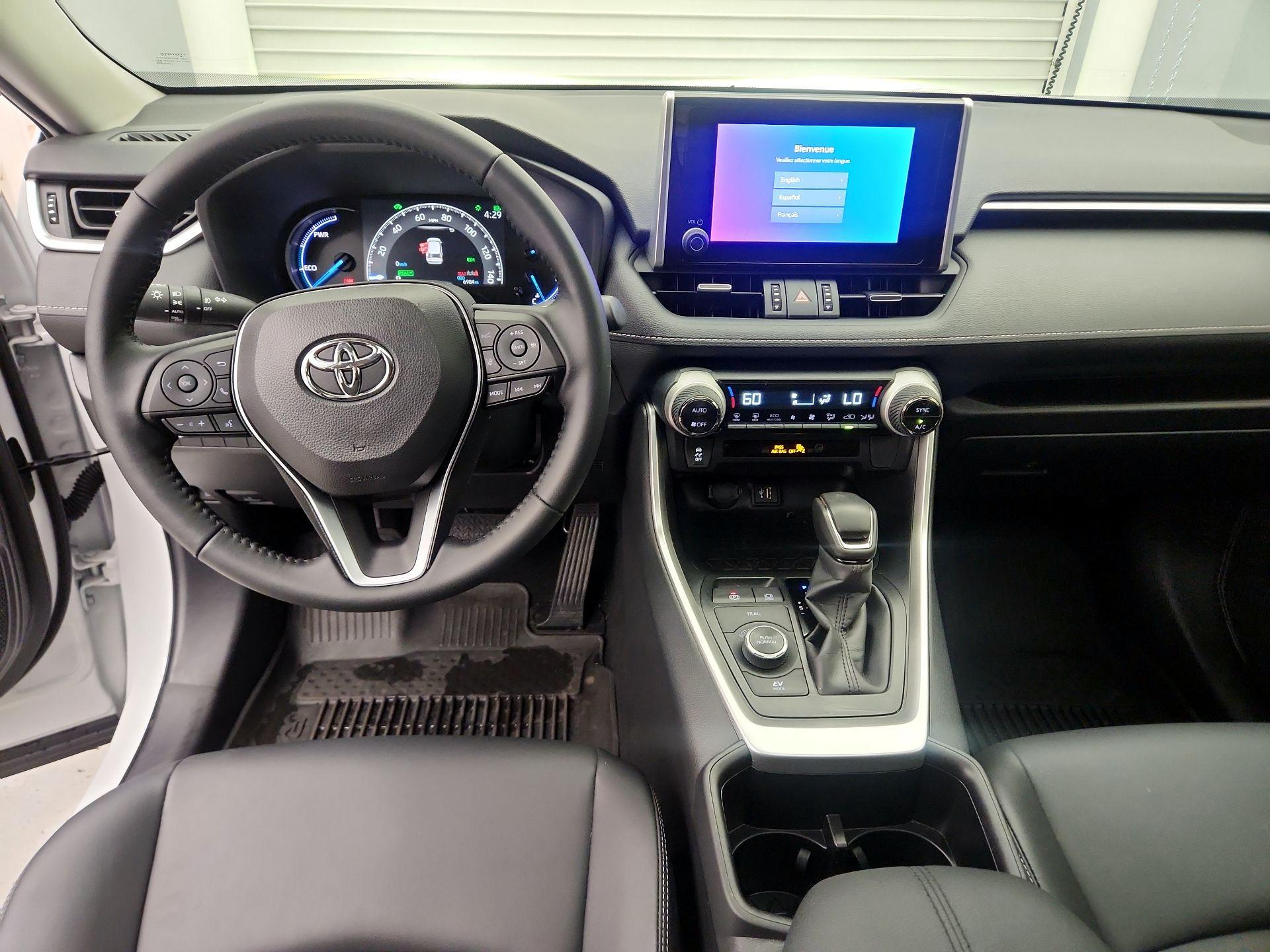Thumbnail: 2025 Toyota RAV4 - 9