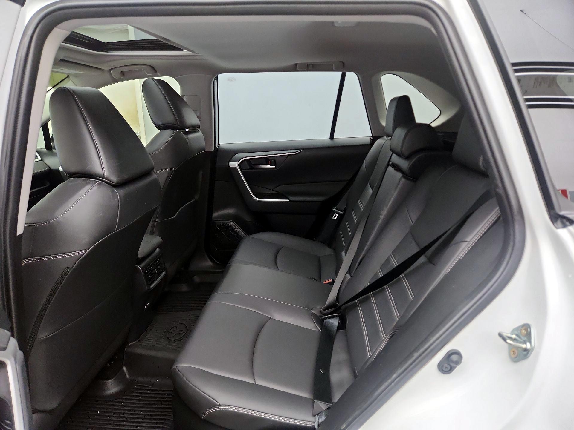 Thumbnail: 2025 Toyota RAV4 - 20