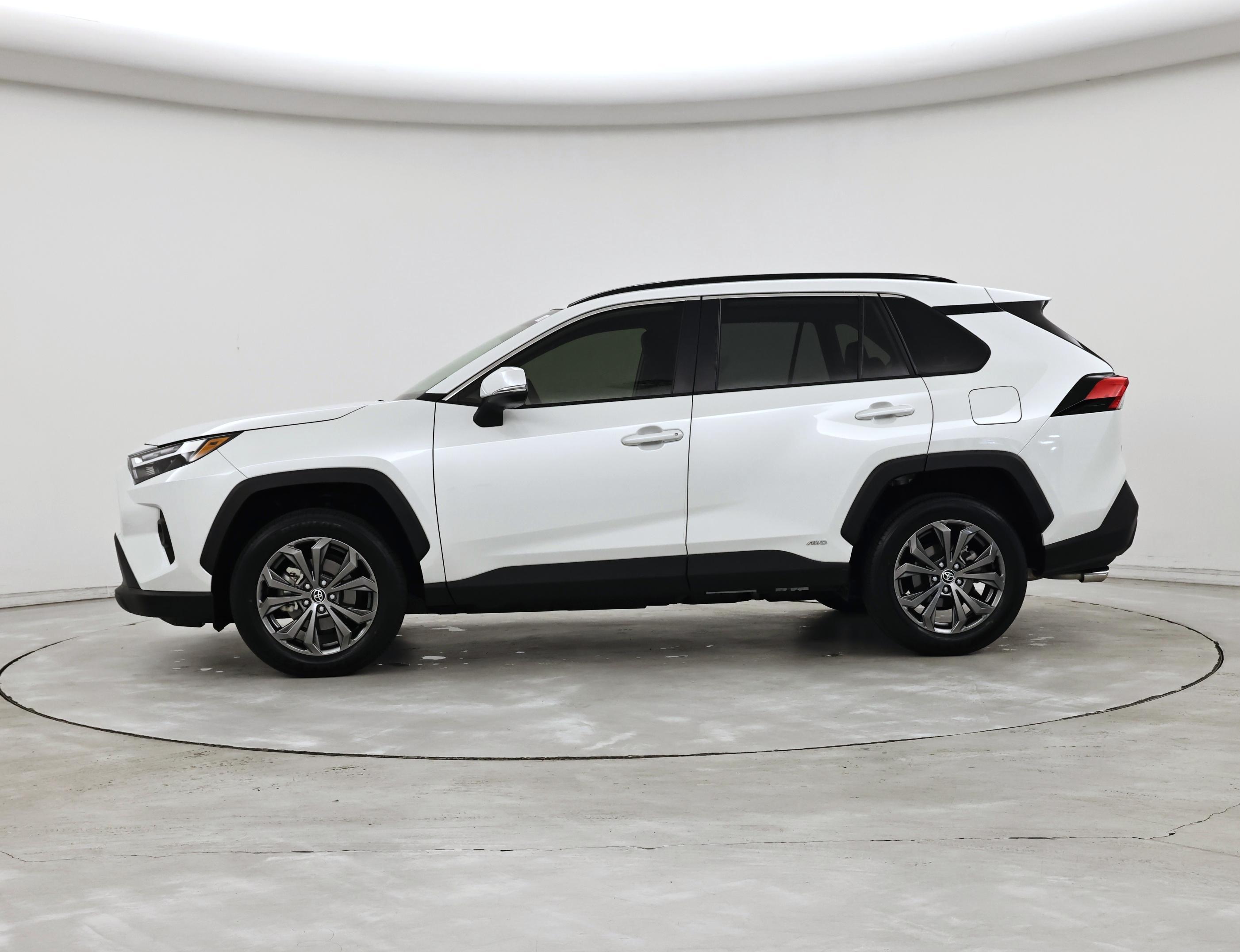 Thumbnail: 2025 Toyota RAV4 - 3