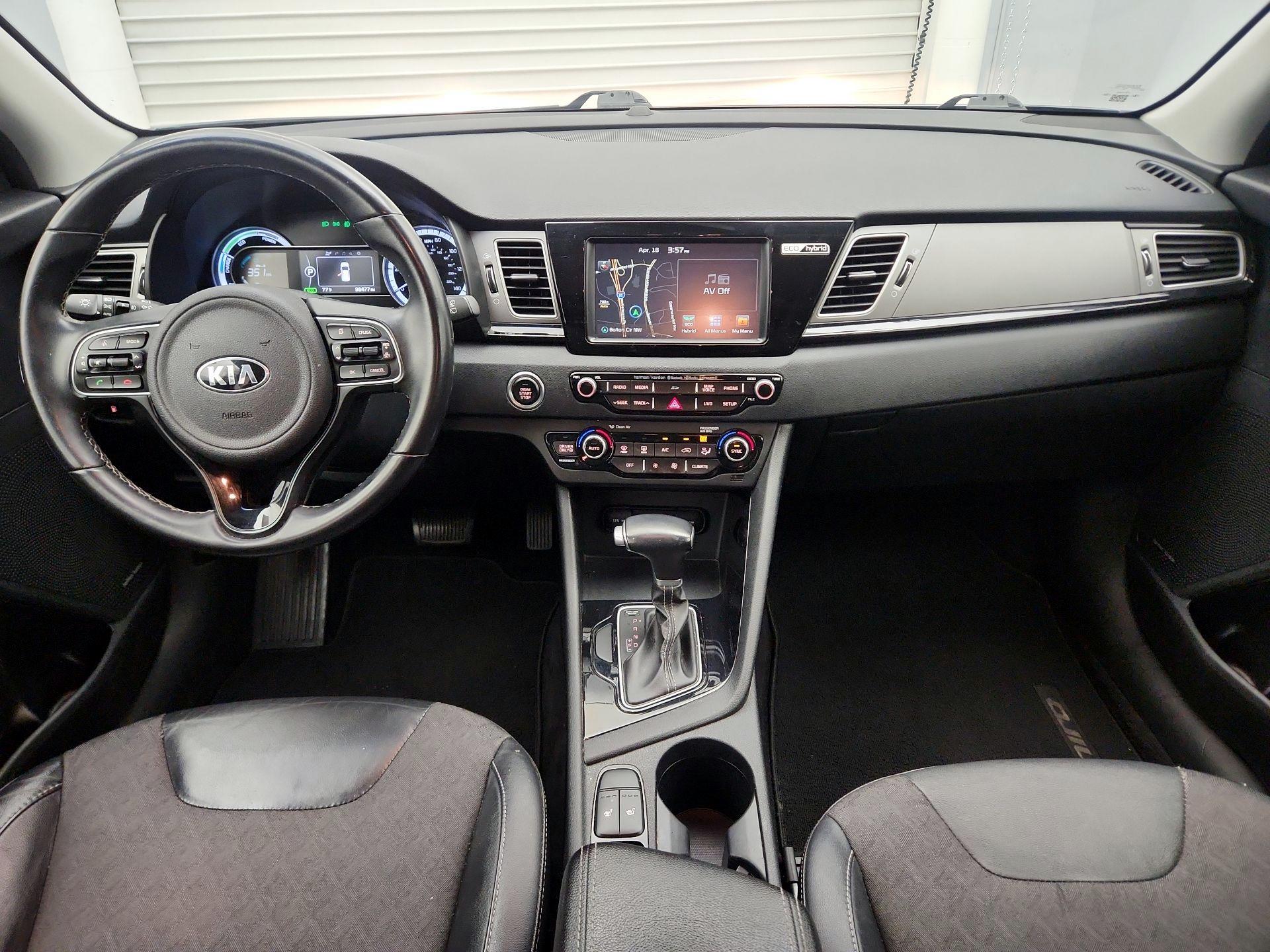 Thumbnail: 2018 Kia Niro - 9