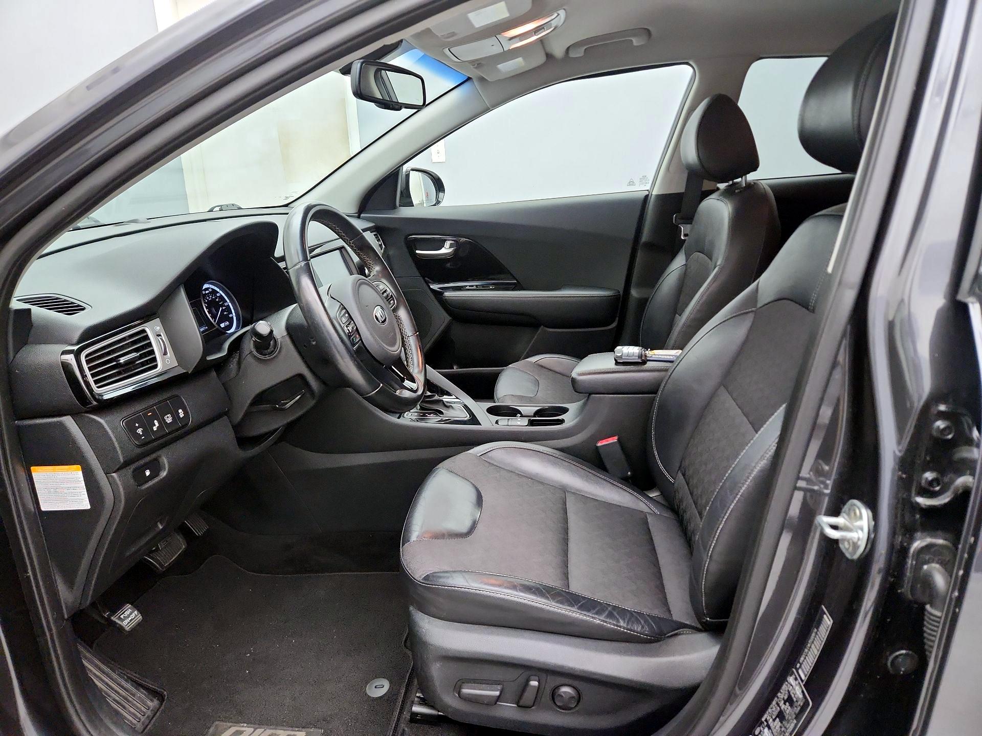 Thumbnail: 2018 Kia Niro - 11