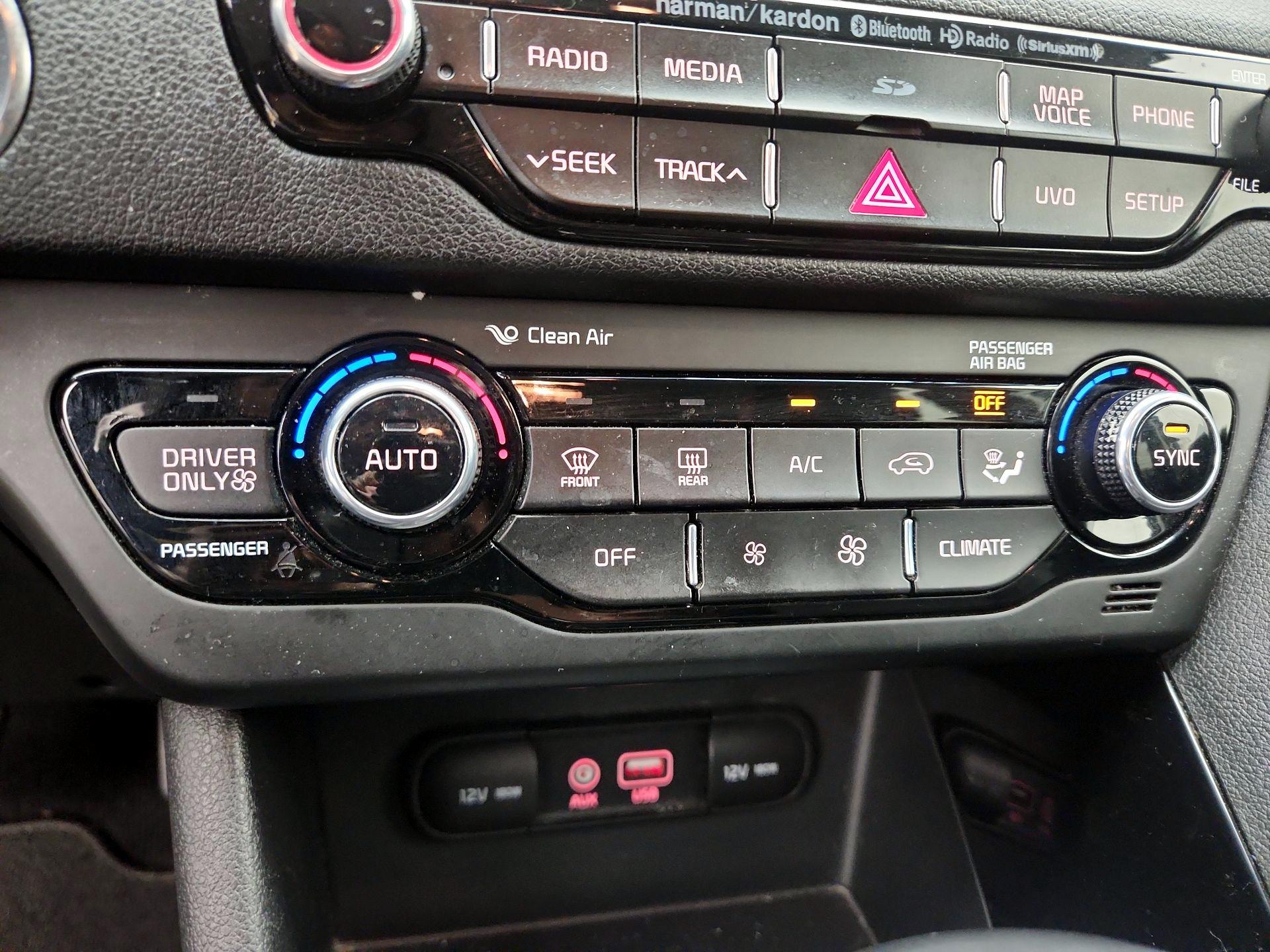 Thumbnail: 2018 Kia Niro - 17