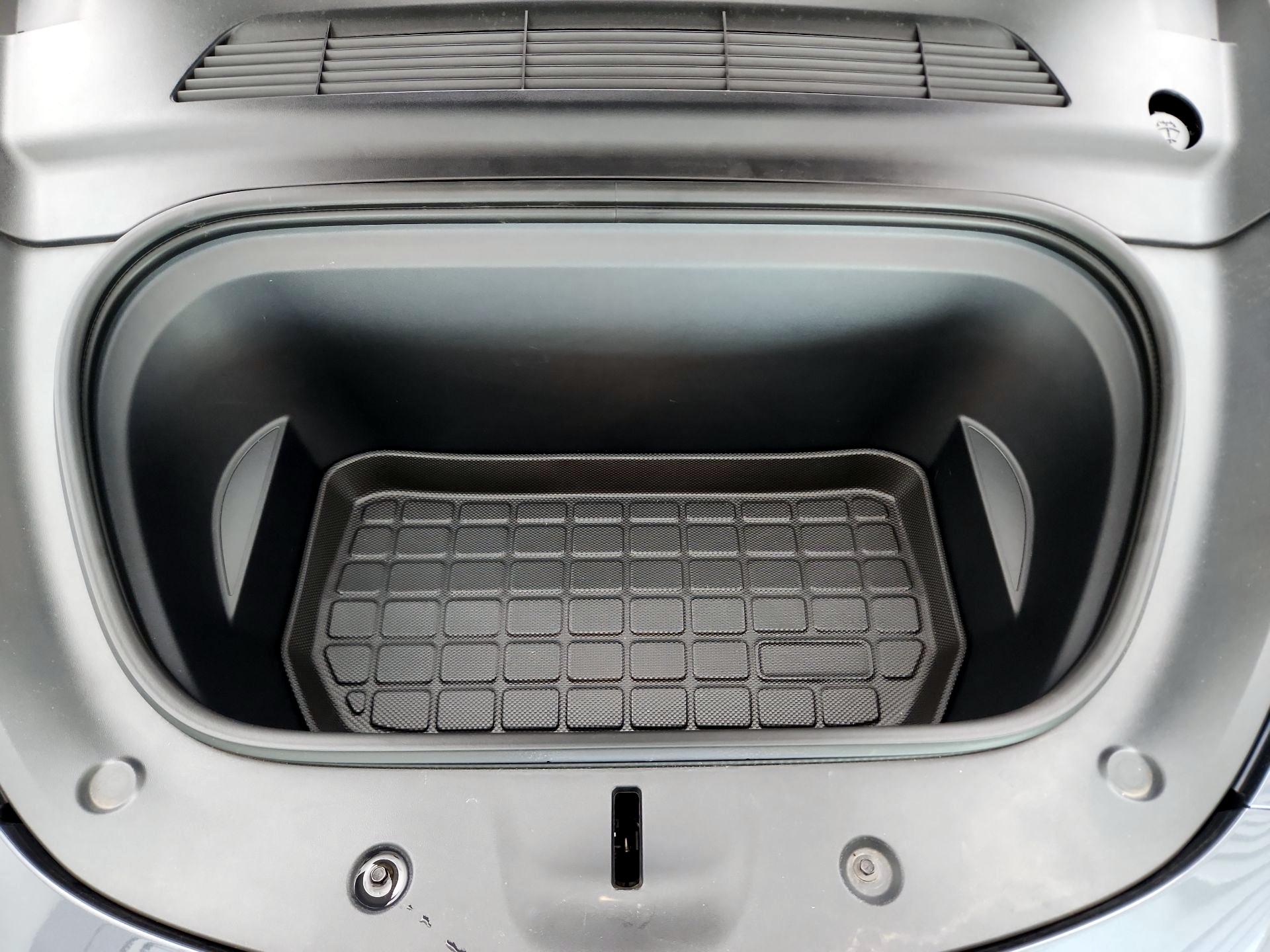Thumbnail: 2023 Tesla Model Y - 20
