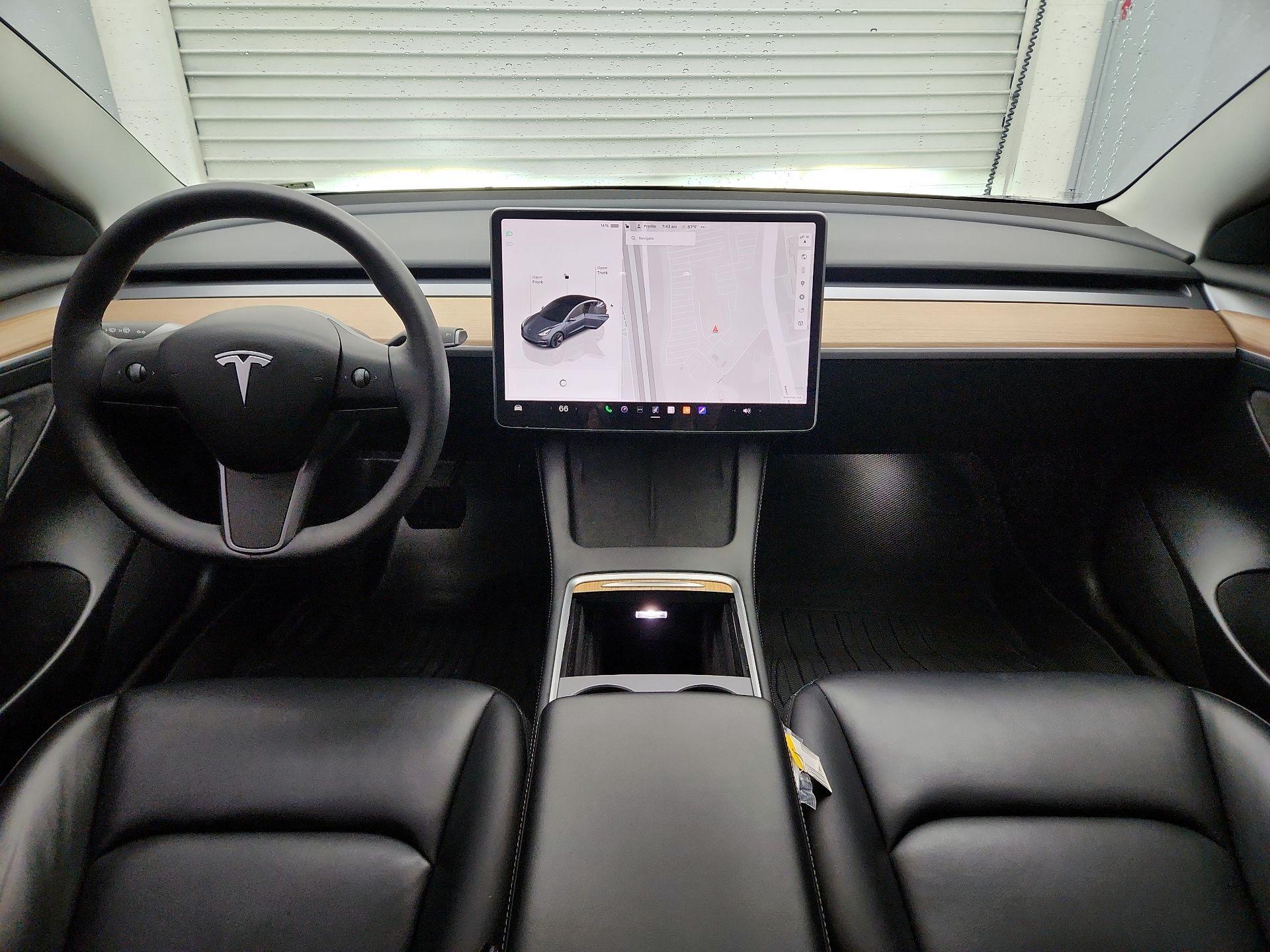 Thumbnail: 2022 Tesla Model 3 - 9