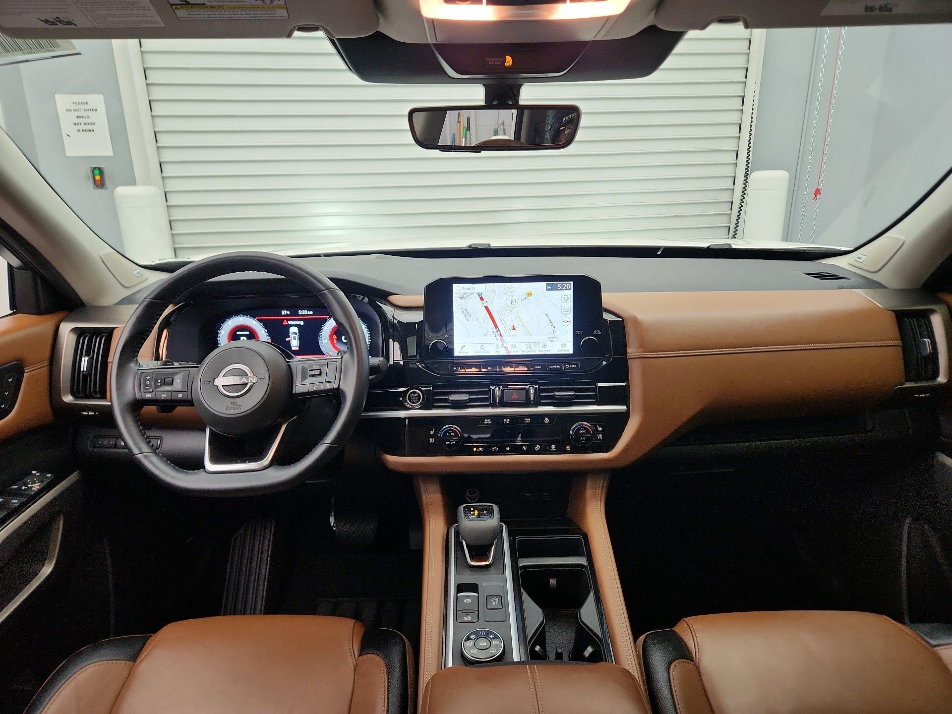 Thumbnail: 2023 Nissan Pathfinder - 9
