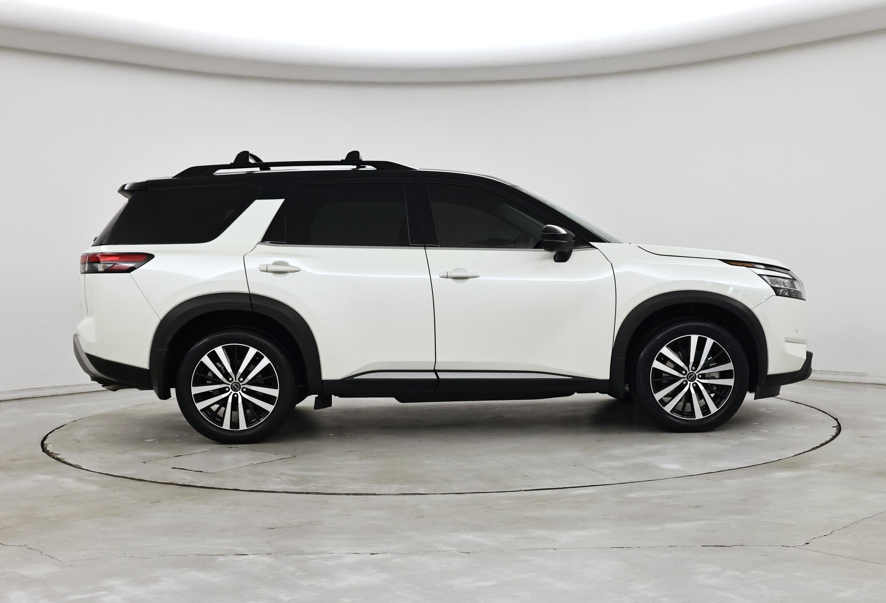 Thumbnail: 2023 Nissan Pathfinder - 7