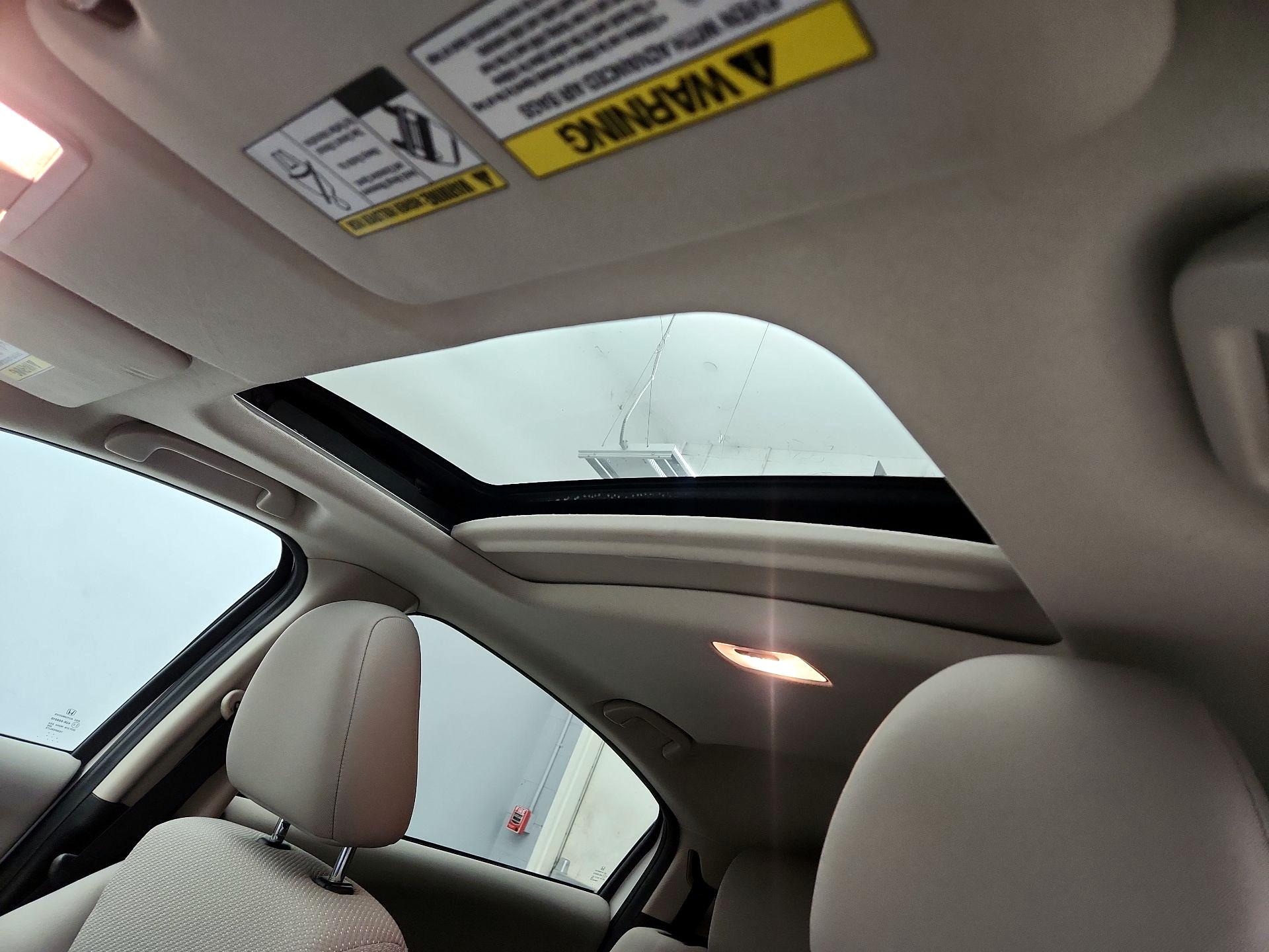 Thumbnail: 2016 Honda HR-V - 19