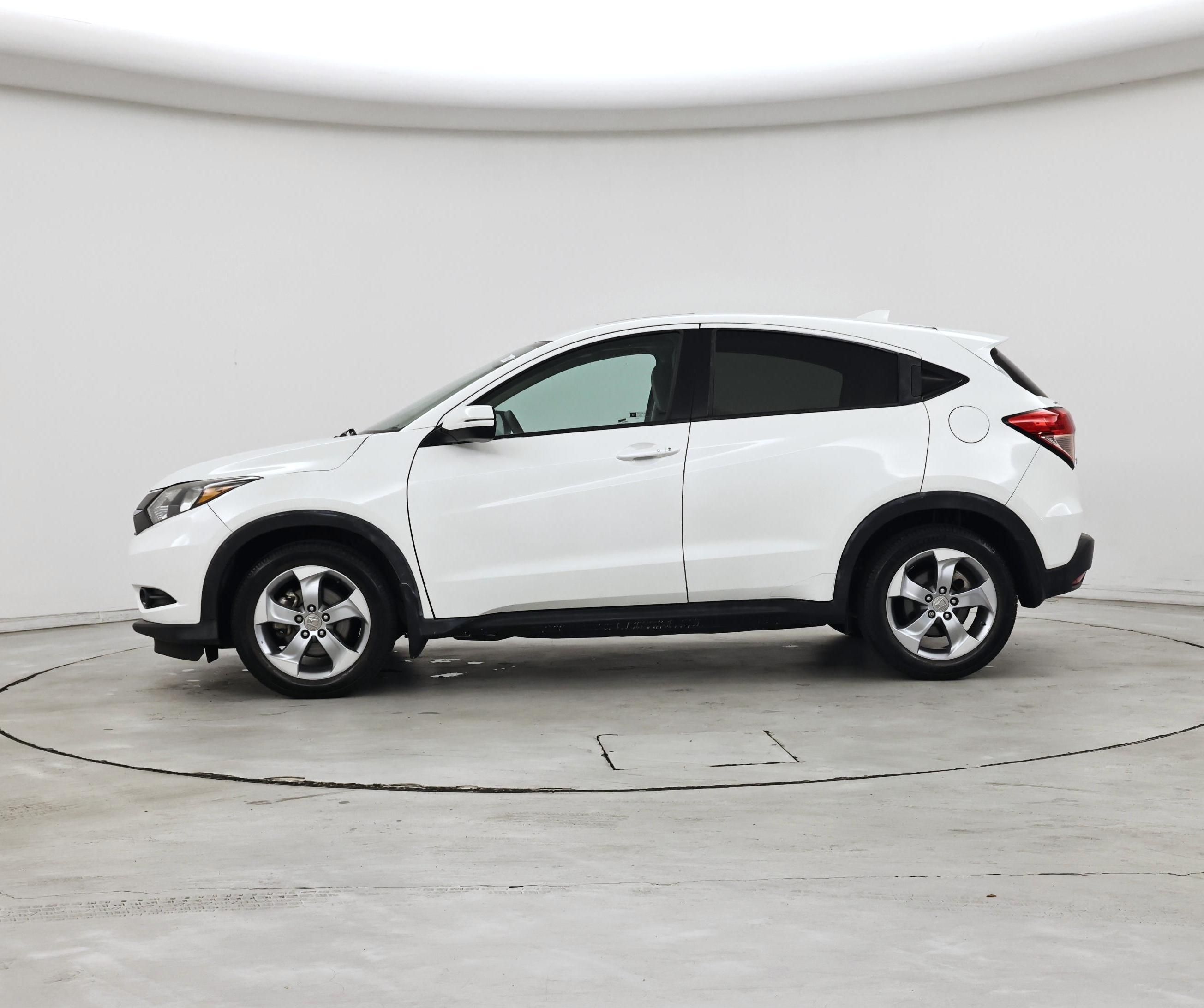 Thumbnail: 2016 Honda HR-V - 3
