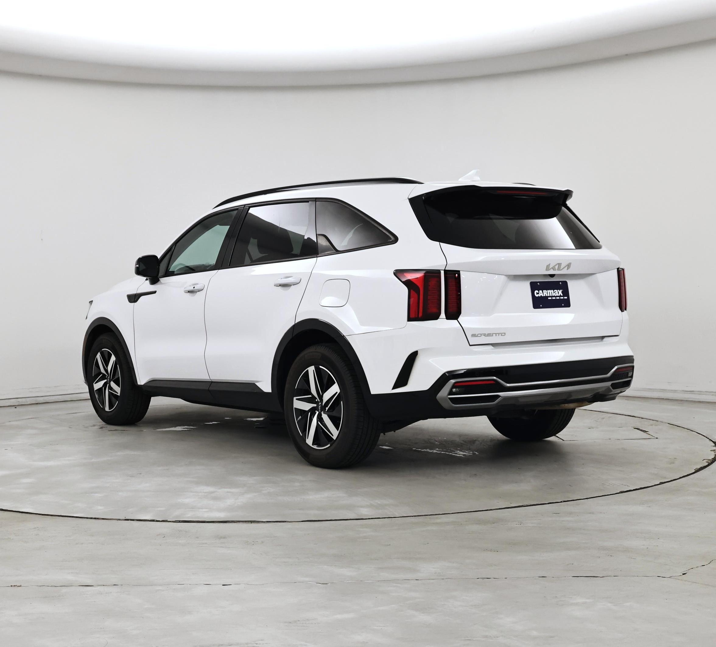 Thumbnail: 2023 Kia Sorento - 2