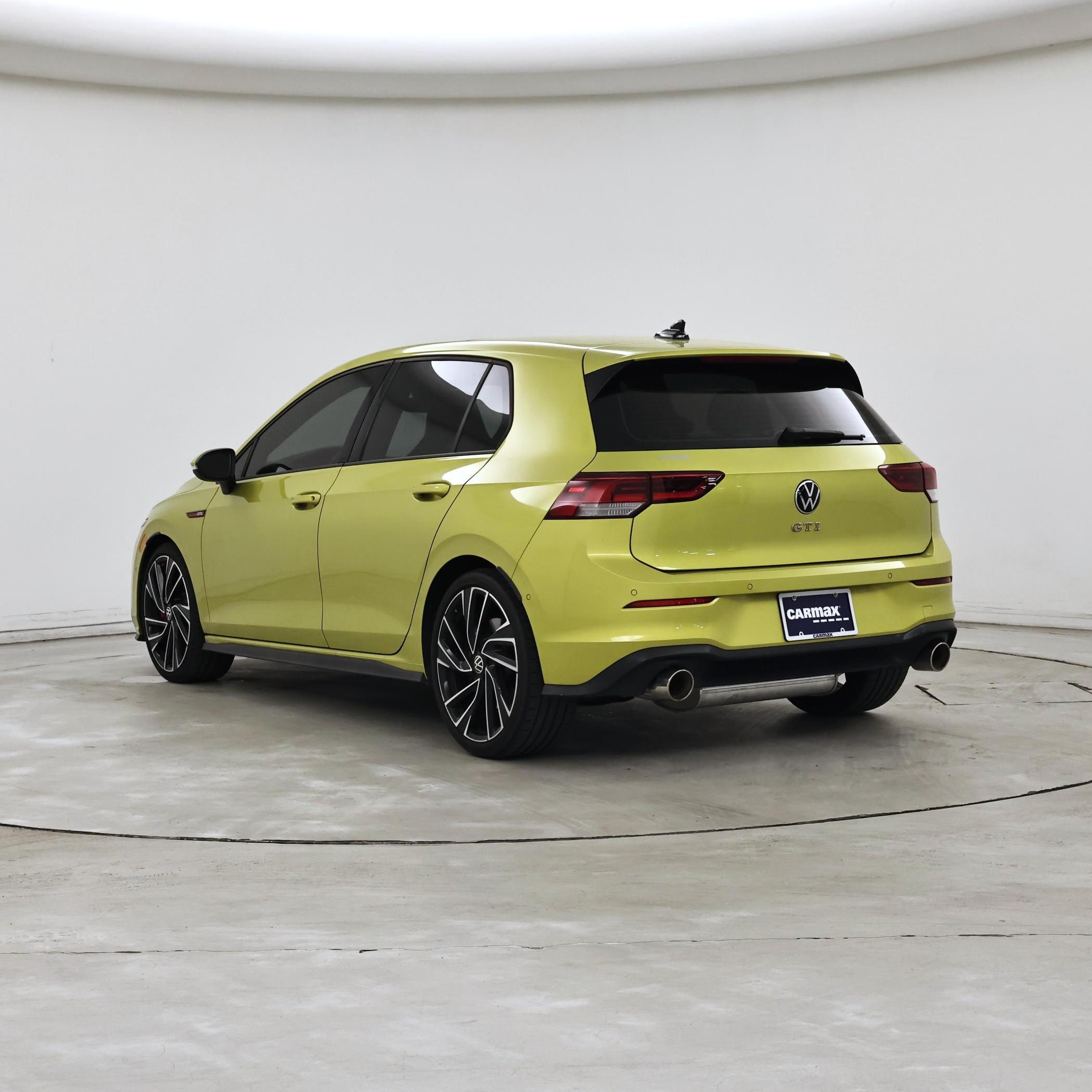 Thumbnail: 2022 Volkswagen Golf - 2