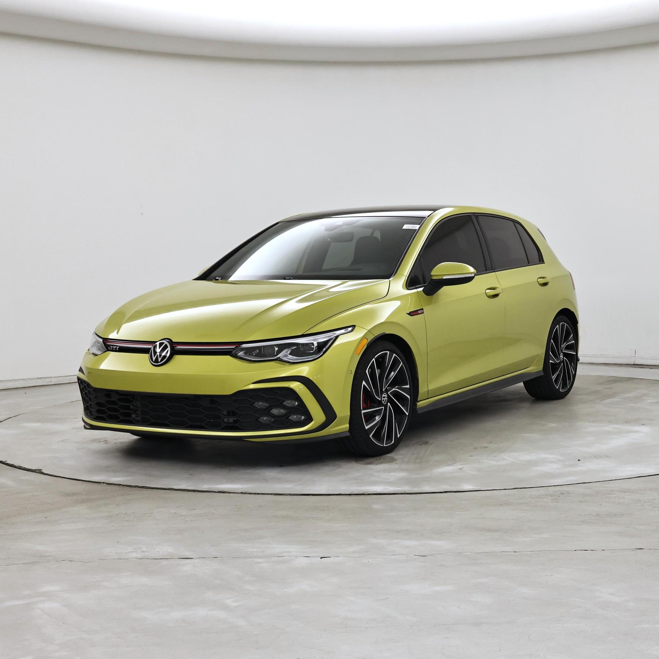 Thumbnail: 2022 Volkswagen Golf - 4