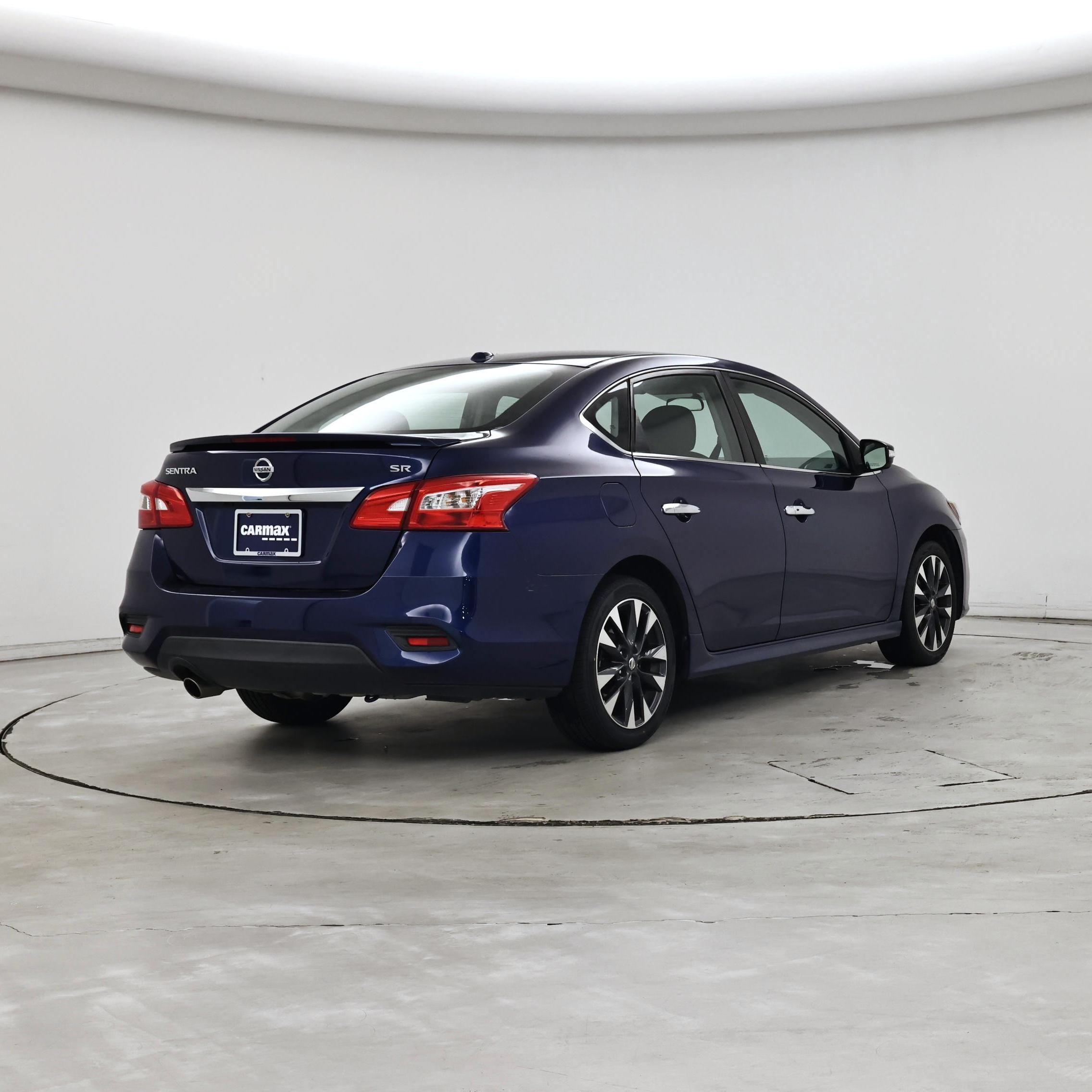 Thumbnail: 2017 Nissan Sentra - 8