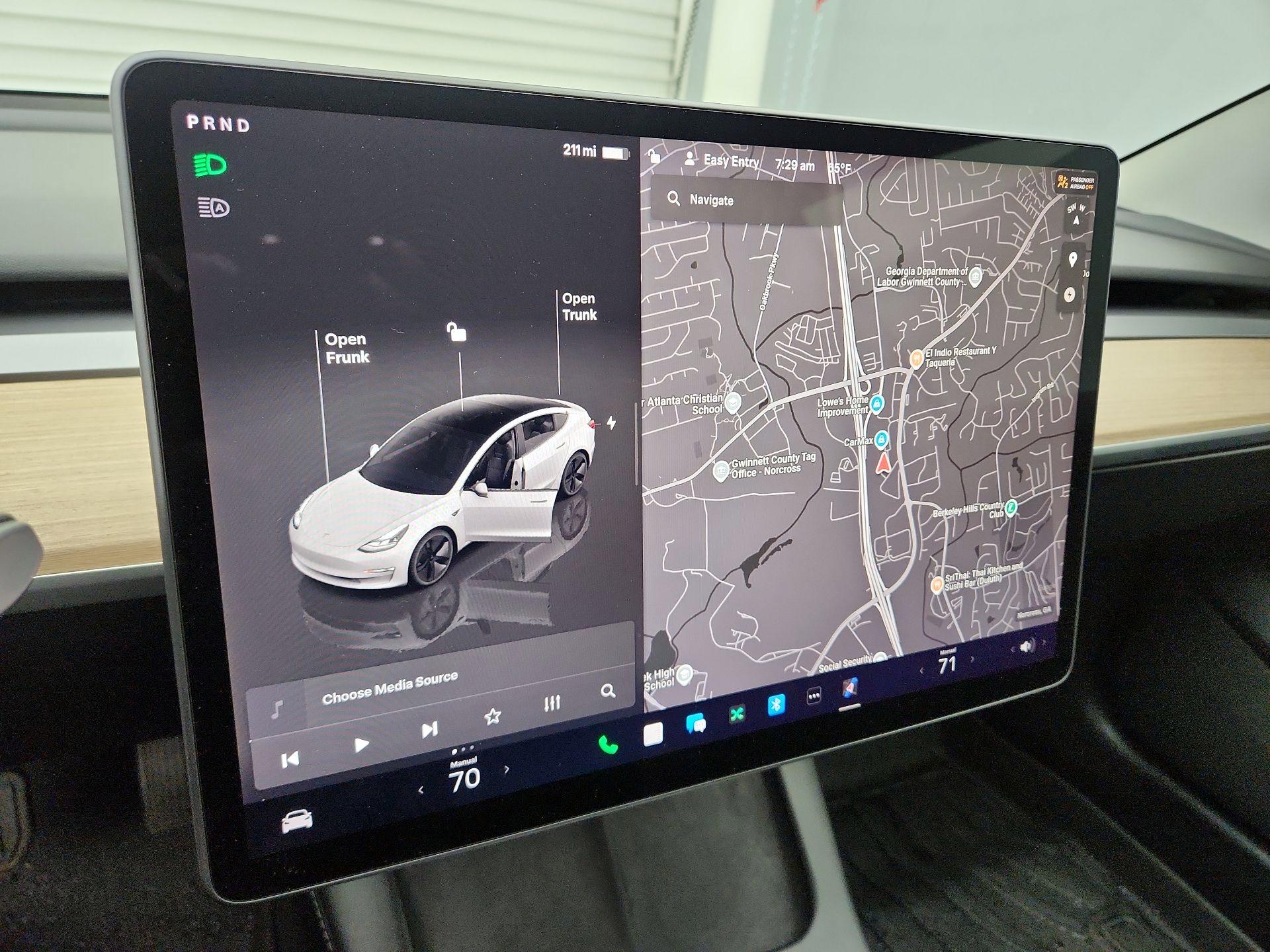 Thumbnail: 2023 Tesla Model 3 - 13