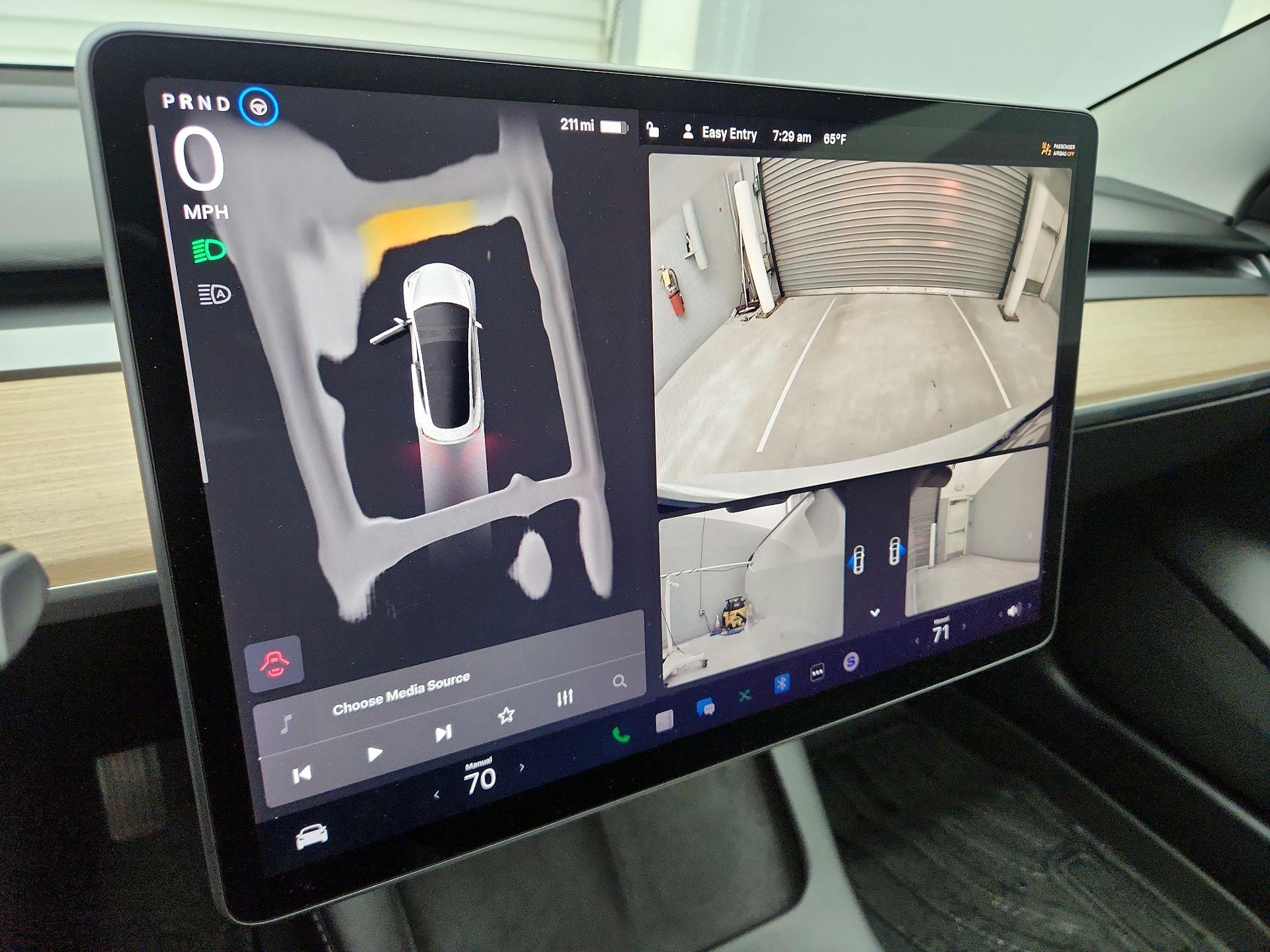 Thumbnail: 2023 Tesla Model 3 - 14