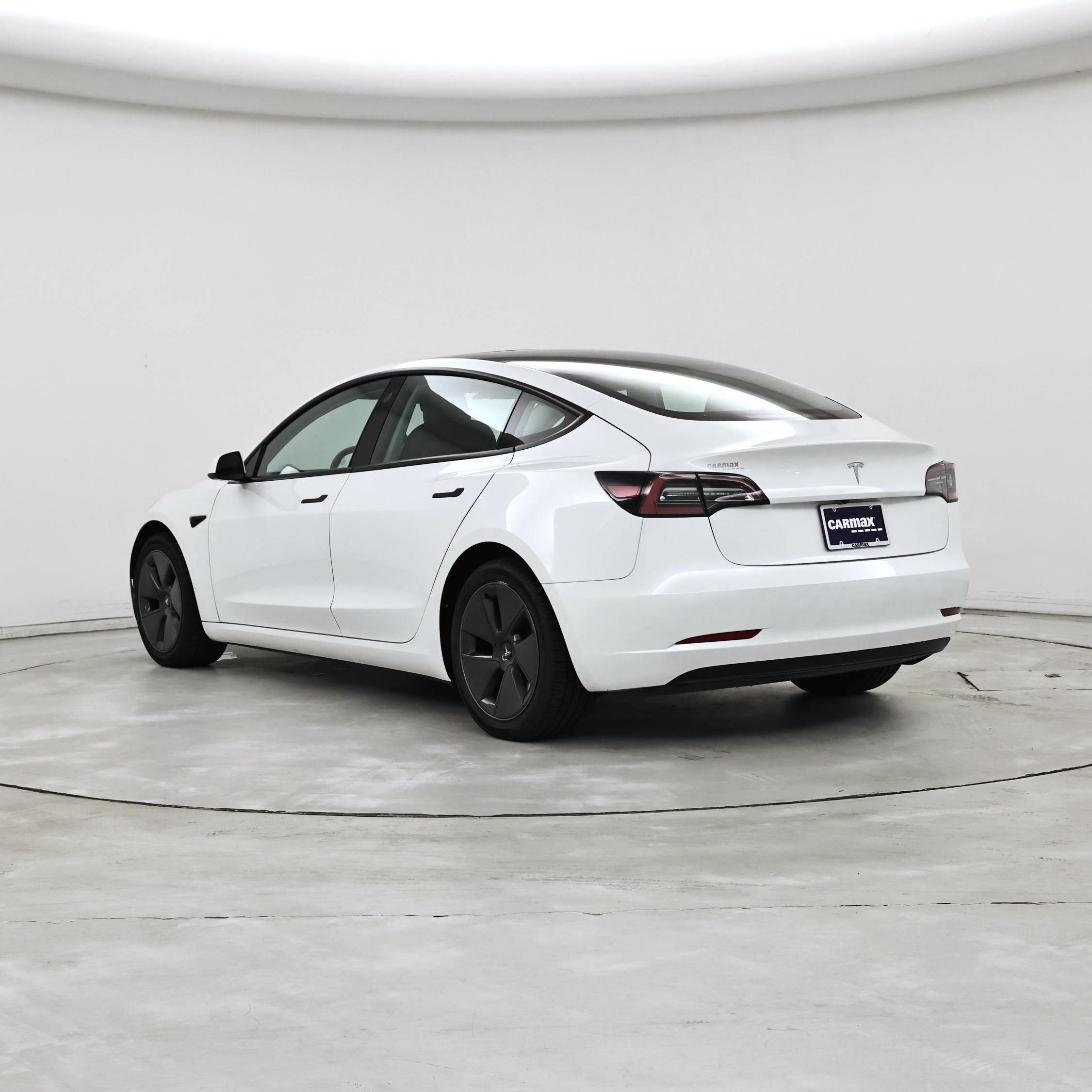 Thumbnail: 2023 Tesla Model 3 - 2