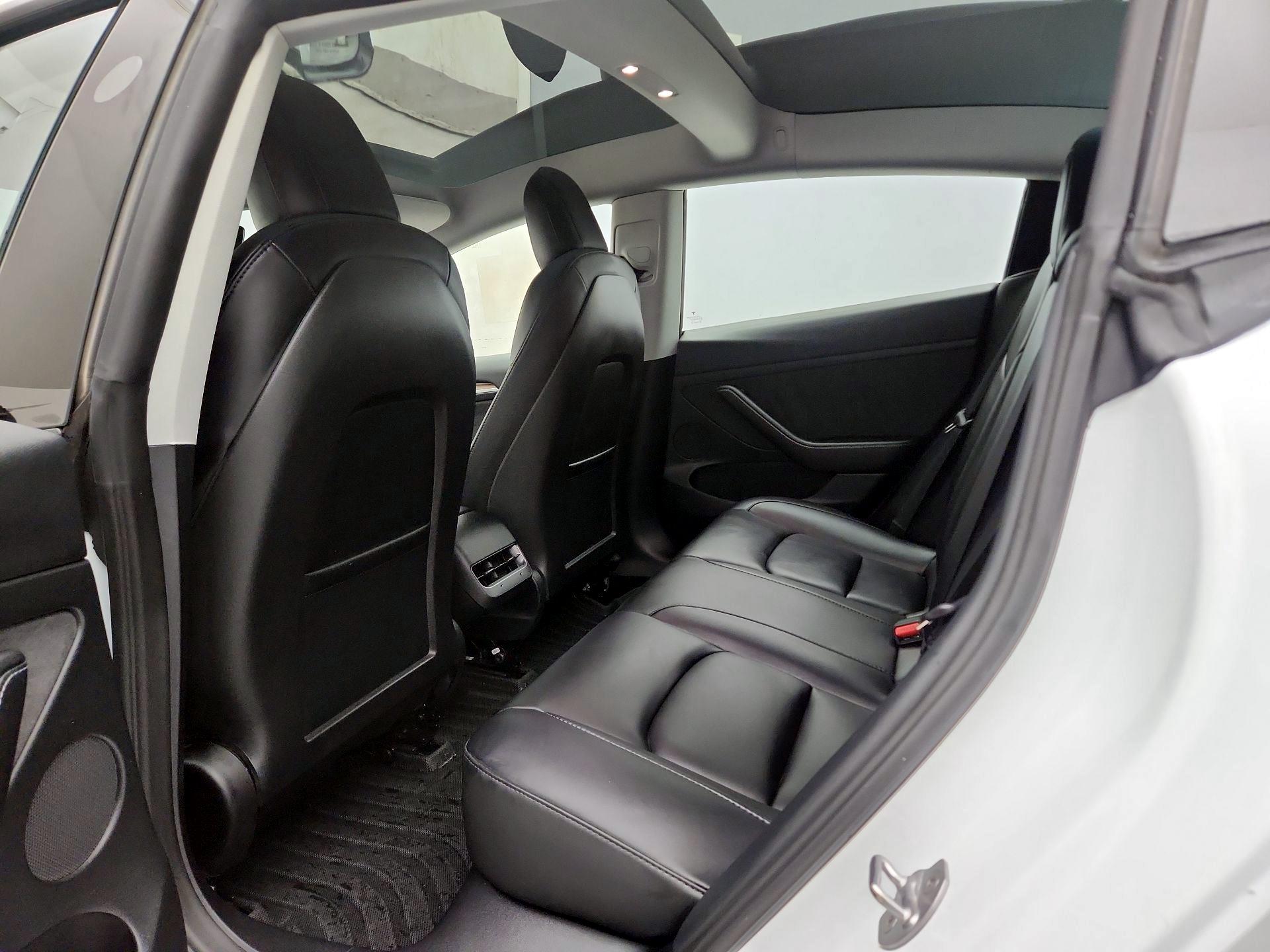 Thumbnail: 2023 Tesla Model 3 - 20