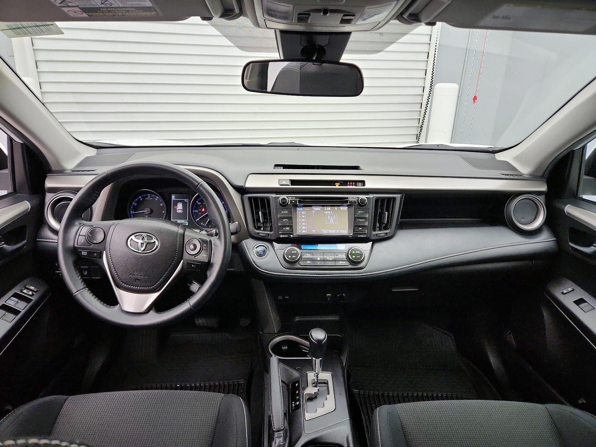 Thumbnail: 2018 Toyota RAV4 - 9