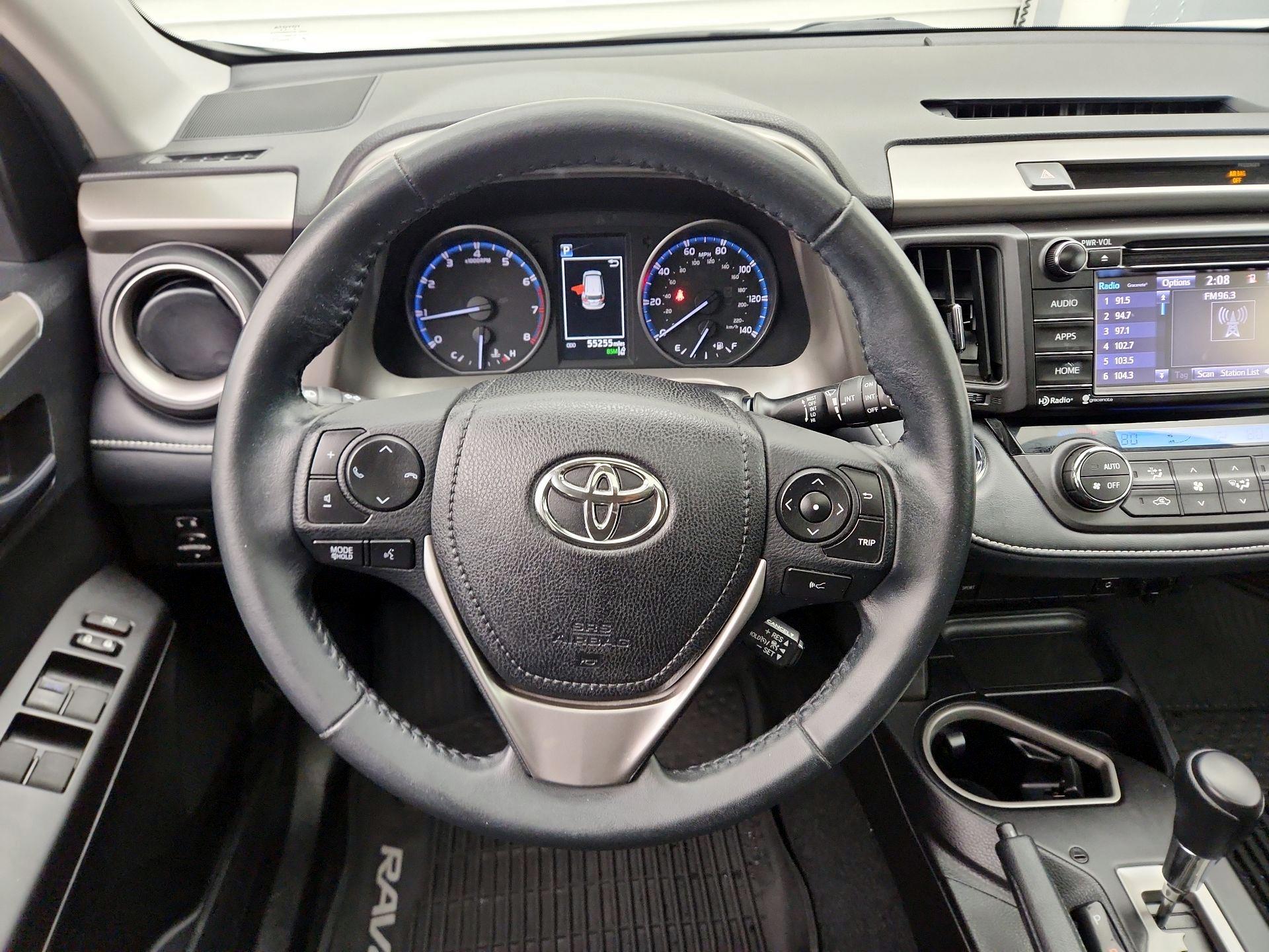 Thumbnail: 2018 Toyota RAV4 - 10