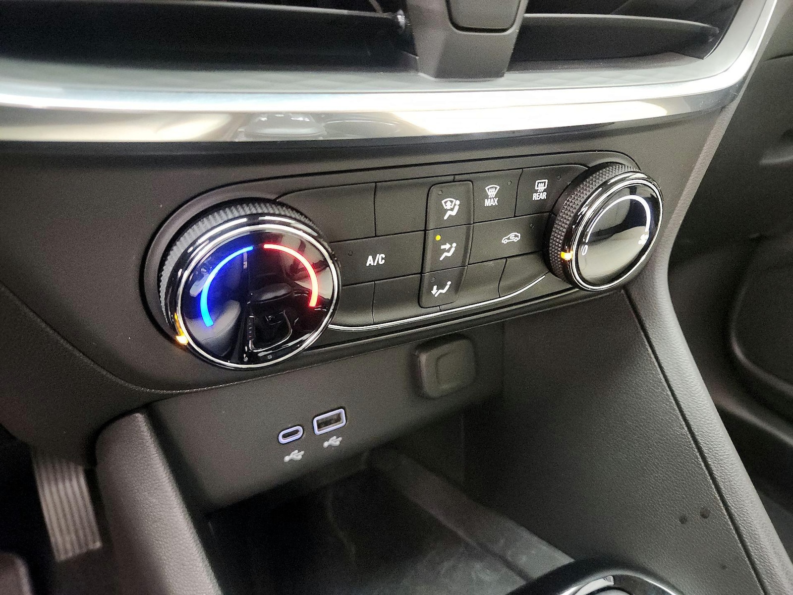 2024 Buick Encore GX Preferred - Photo 17